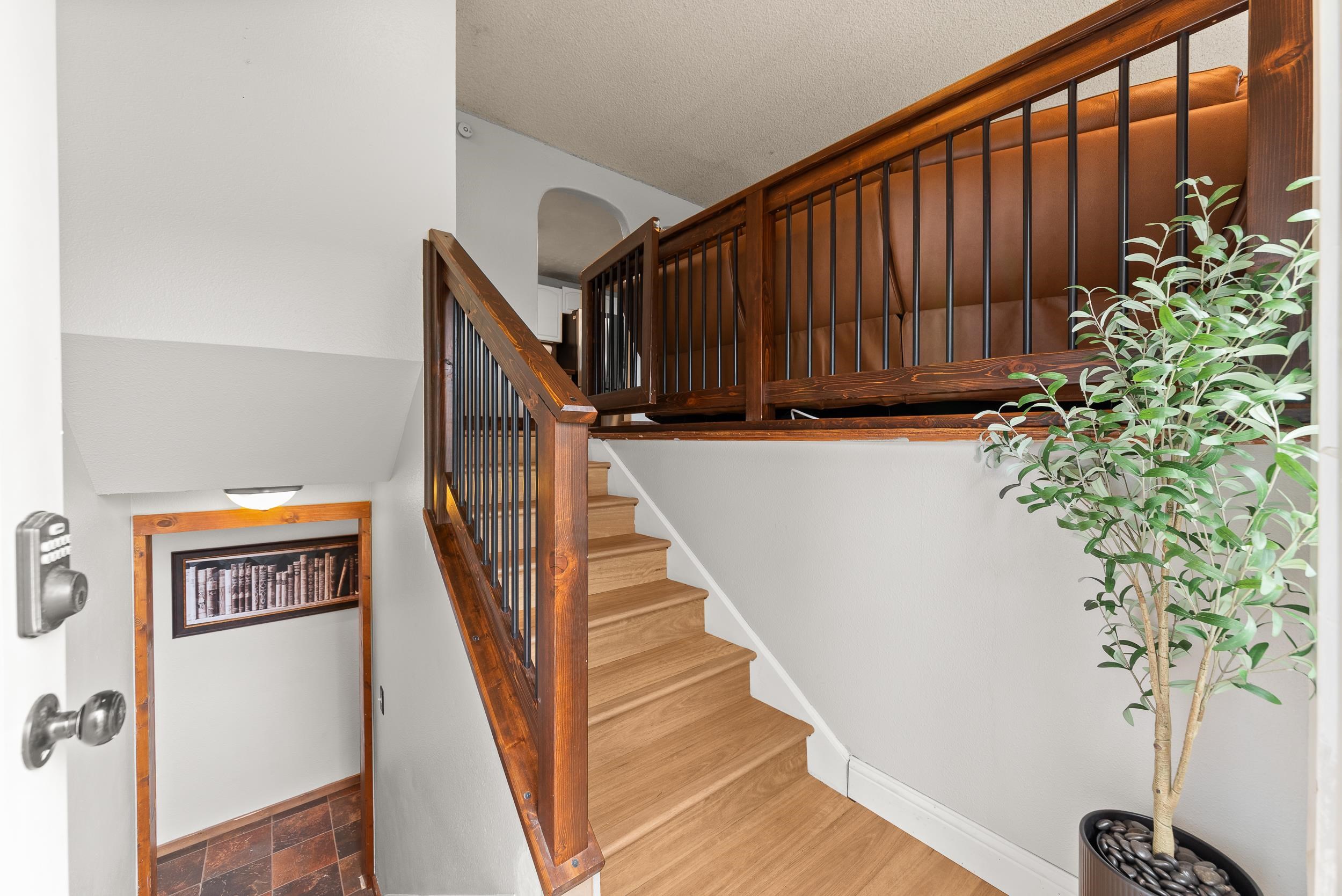 4719 N Stevenson Ct - Photo 5