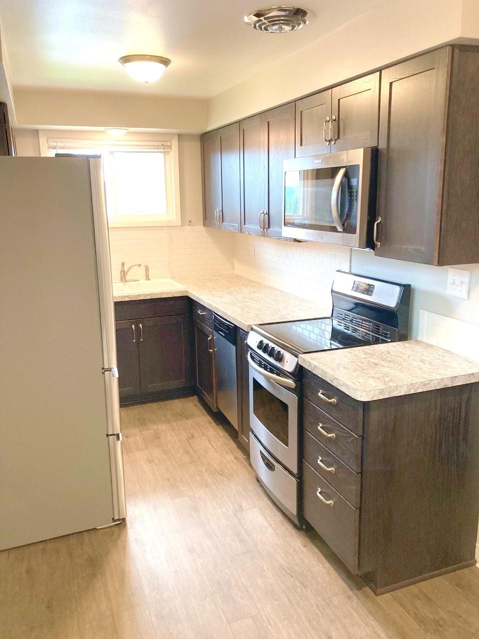609 E EUCLID Ave - Photo 3