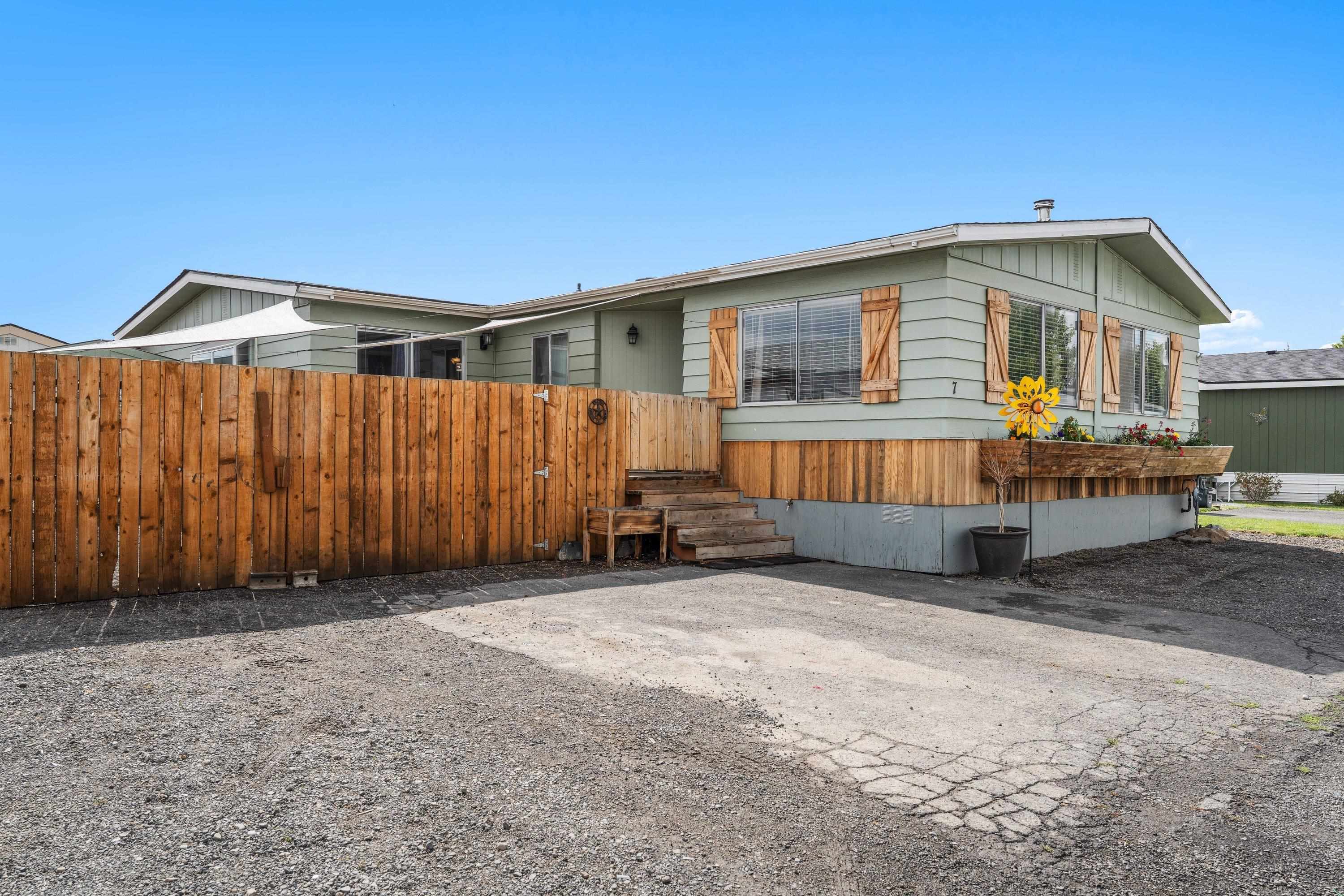 10510 W Richland Rd - Photo 2