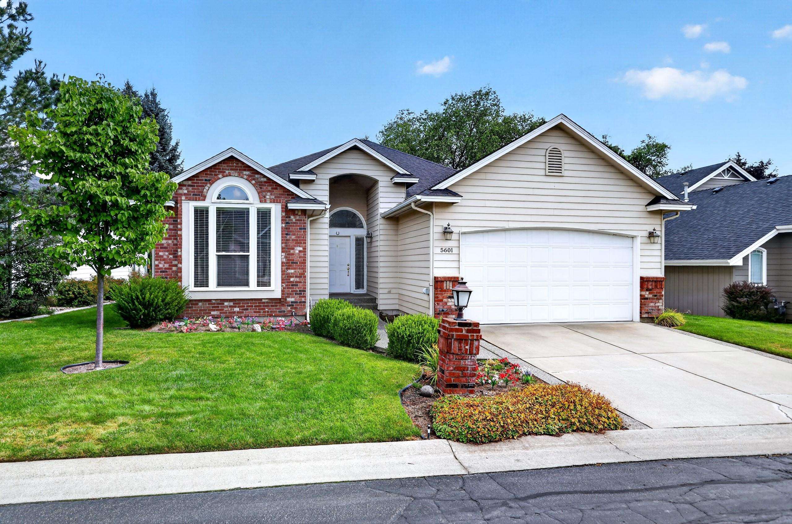5601 S Helena Ln - Photo 1