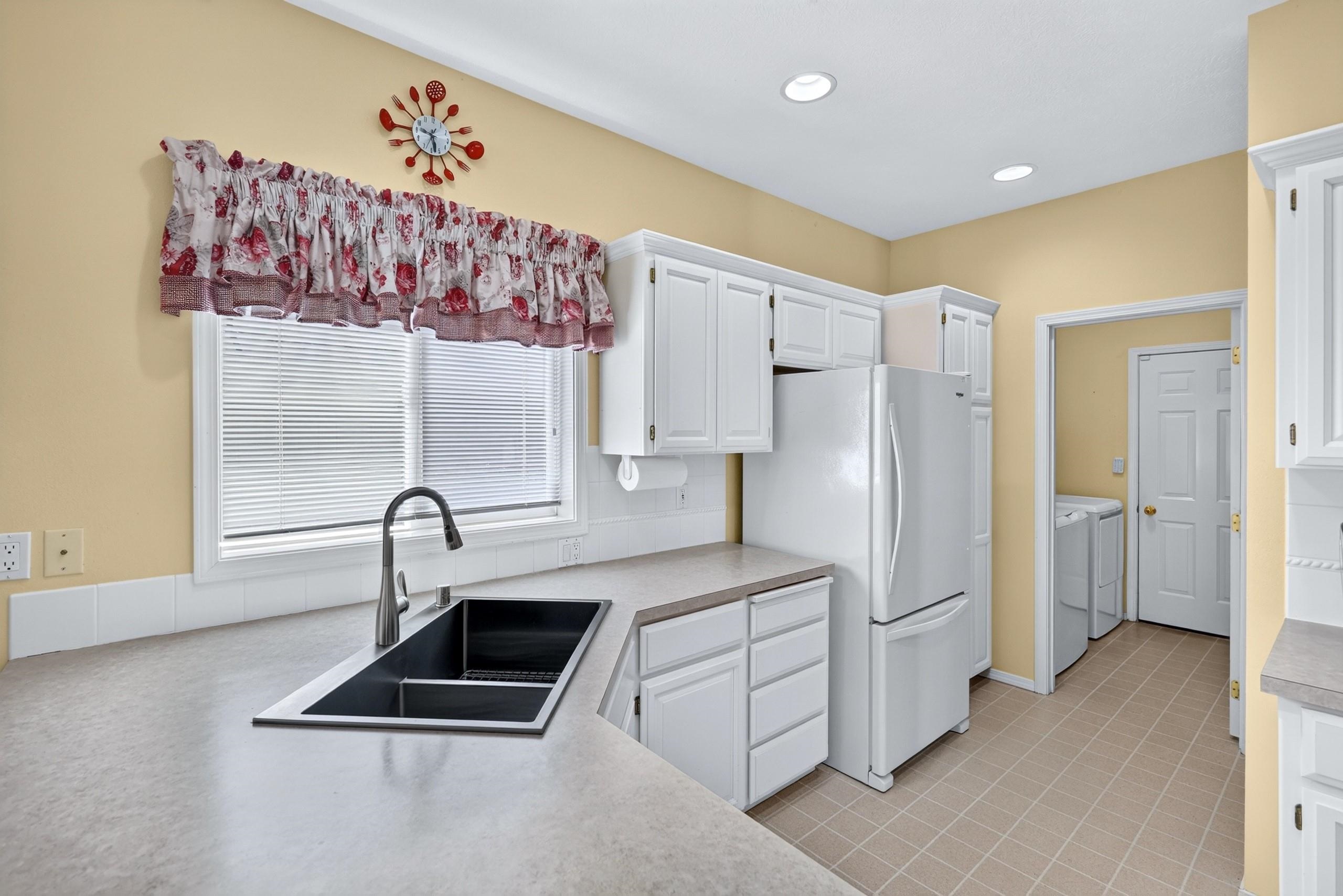 5601 S Helena Ln - Photo 16