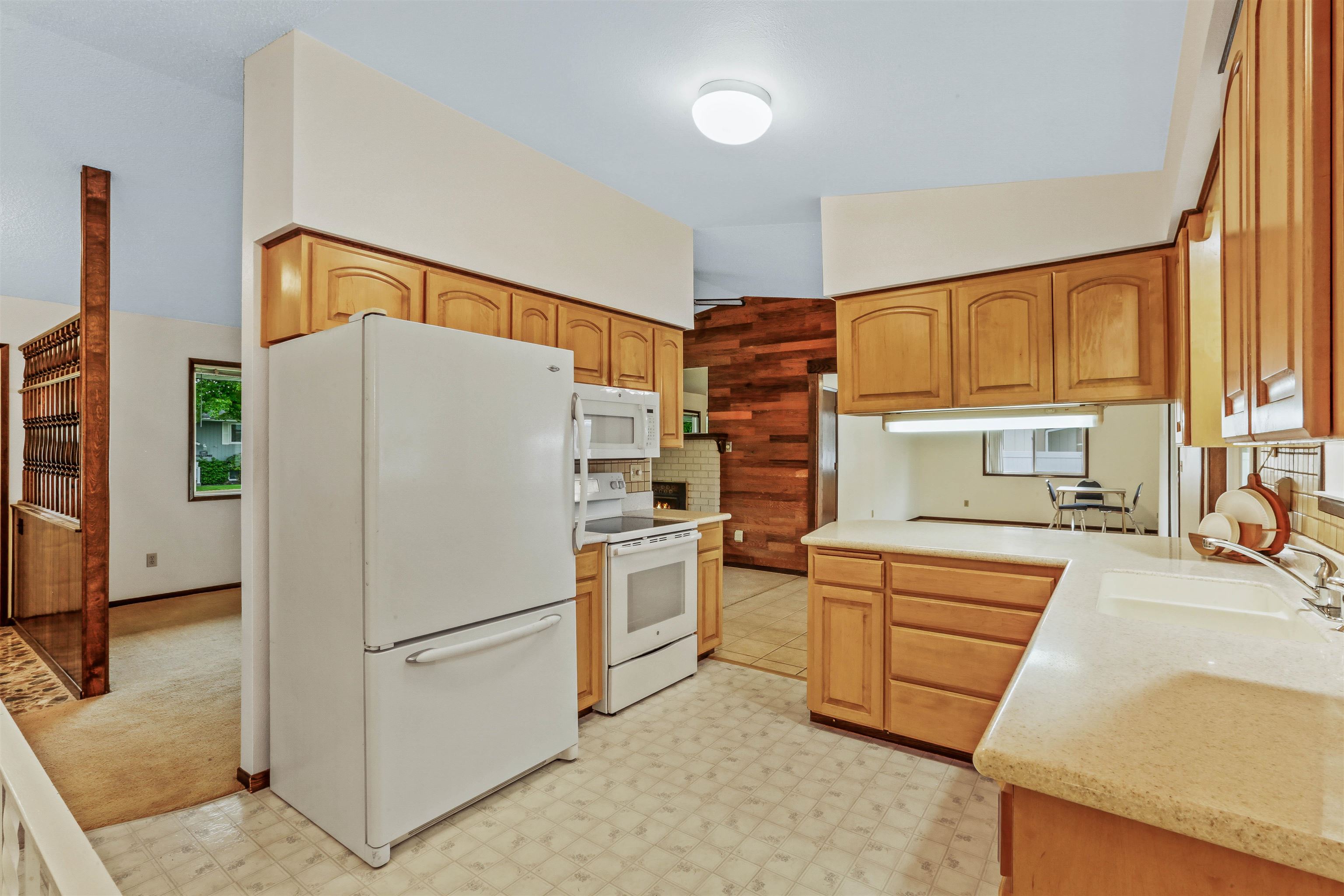 2304 S Bannen Rd - Photo 4
