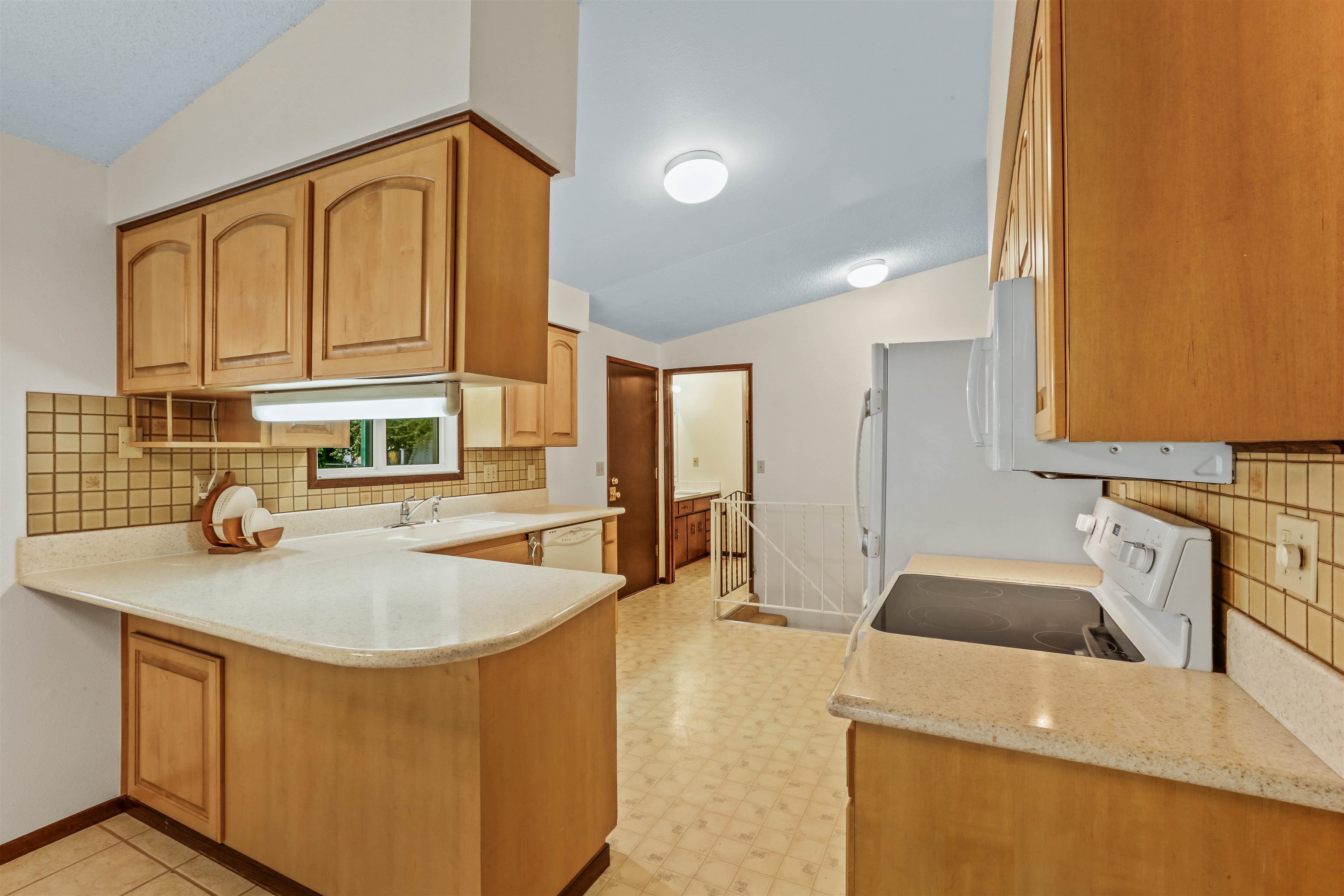 2304 S Bannen Rd - Photo 5