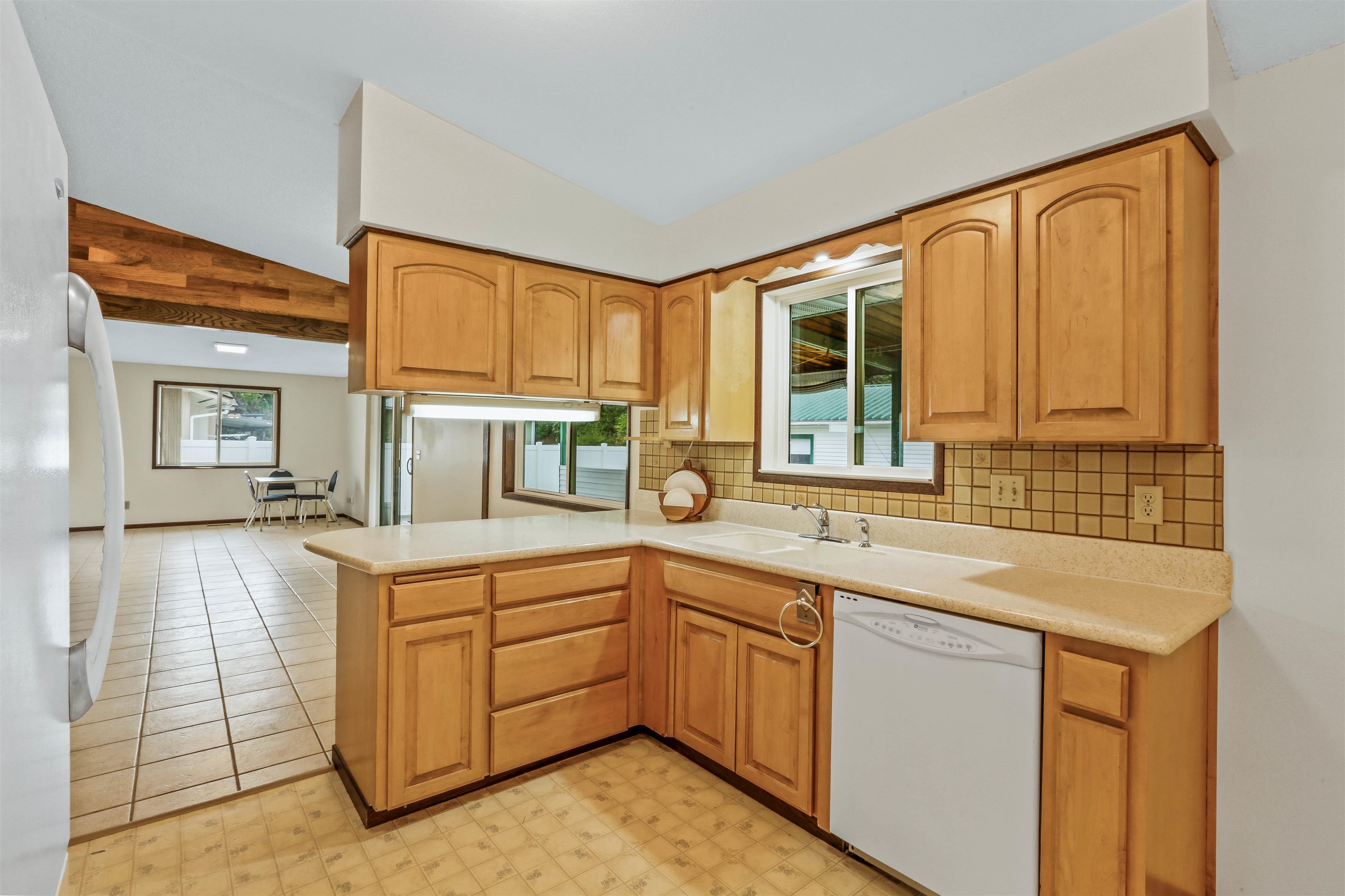 2304 S Bannen Rd - Photo 6