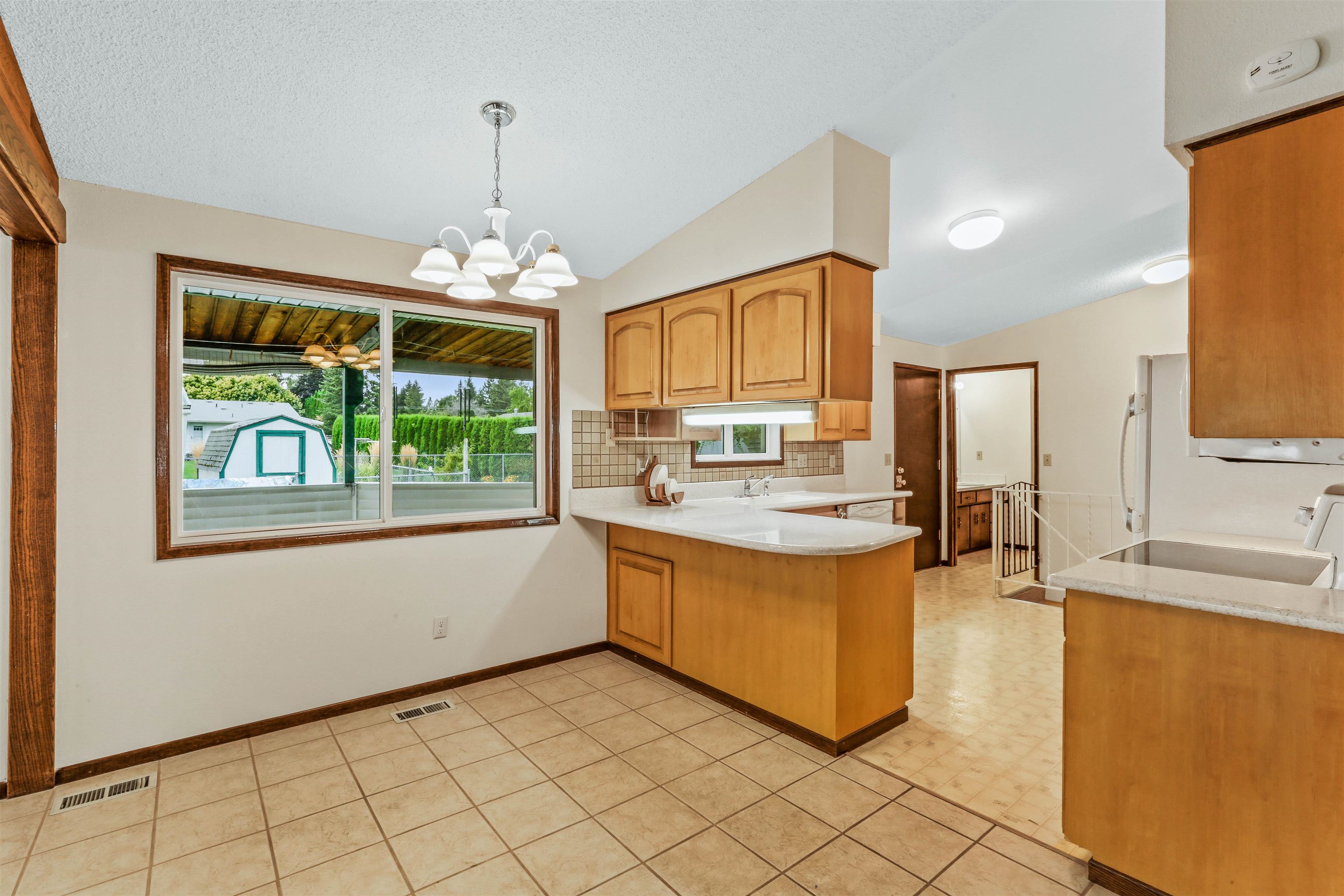 2304 S Bannen Rd - Photo 9