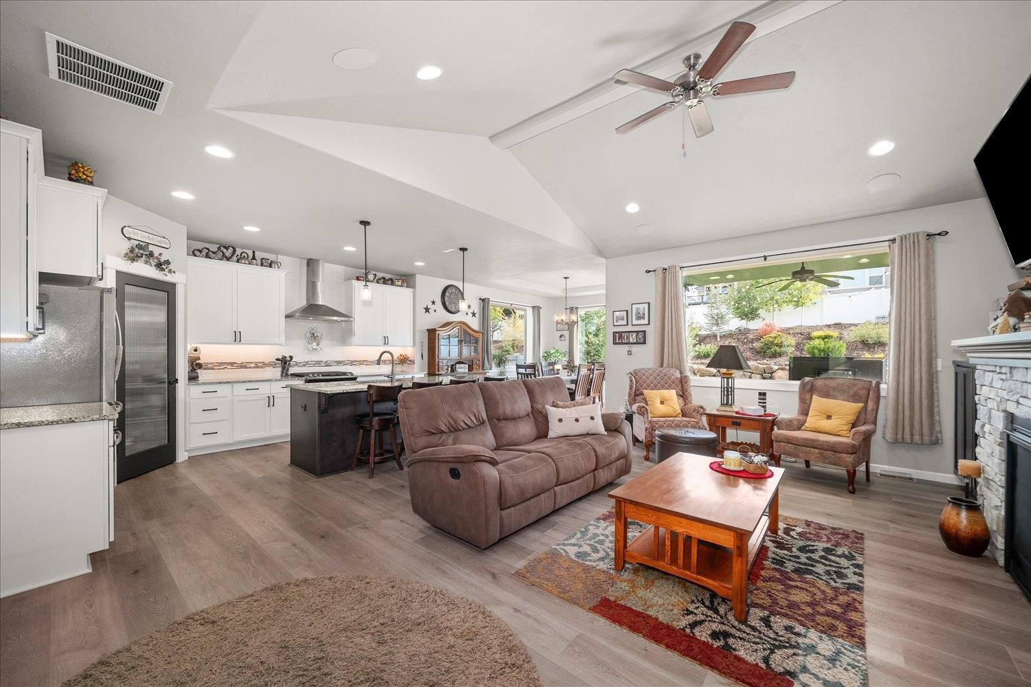 17508 E 15th Ave - Photo 31