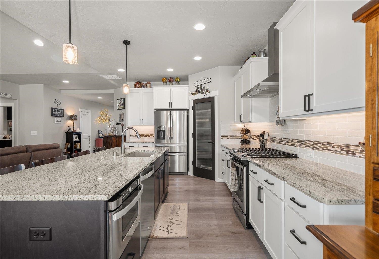 17508 E 15th Ave - Photo 28