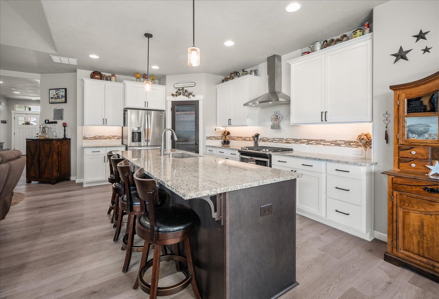 17508 E 15th Ave - Photo 7