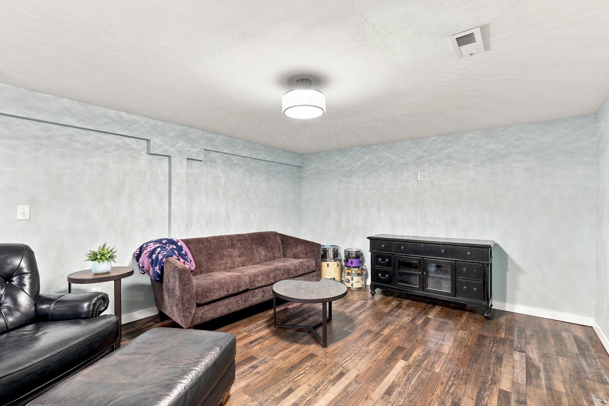 3610 W WELLESLEY Ave - Photo 19