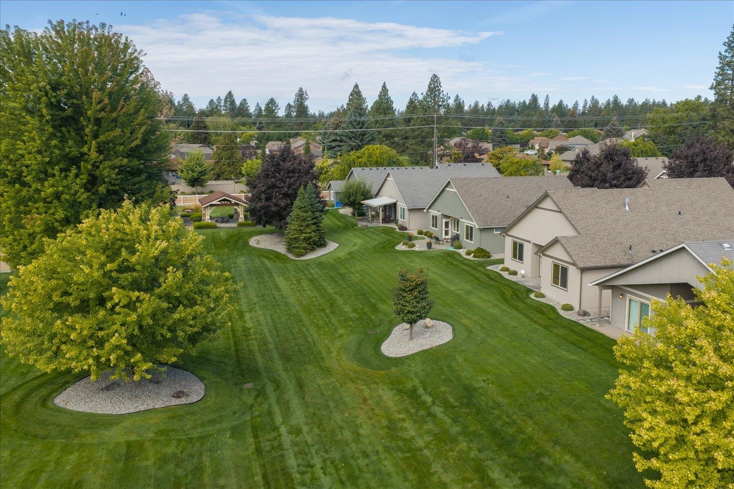 2212 E 51st Ln - Photo 40