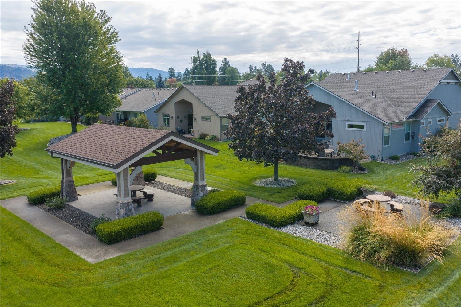 2212 E 51st Ln - Photo 44