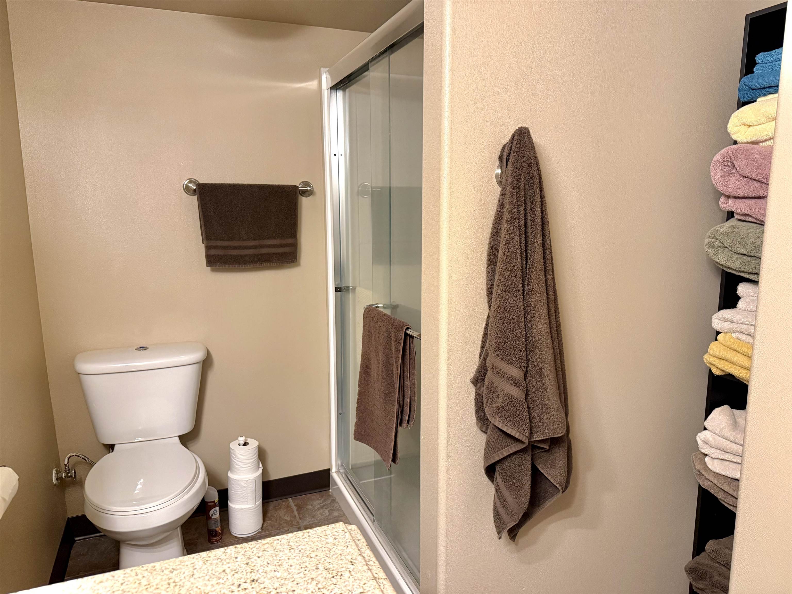 210 W 4th Ave - Photo 25