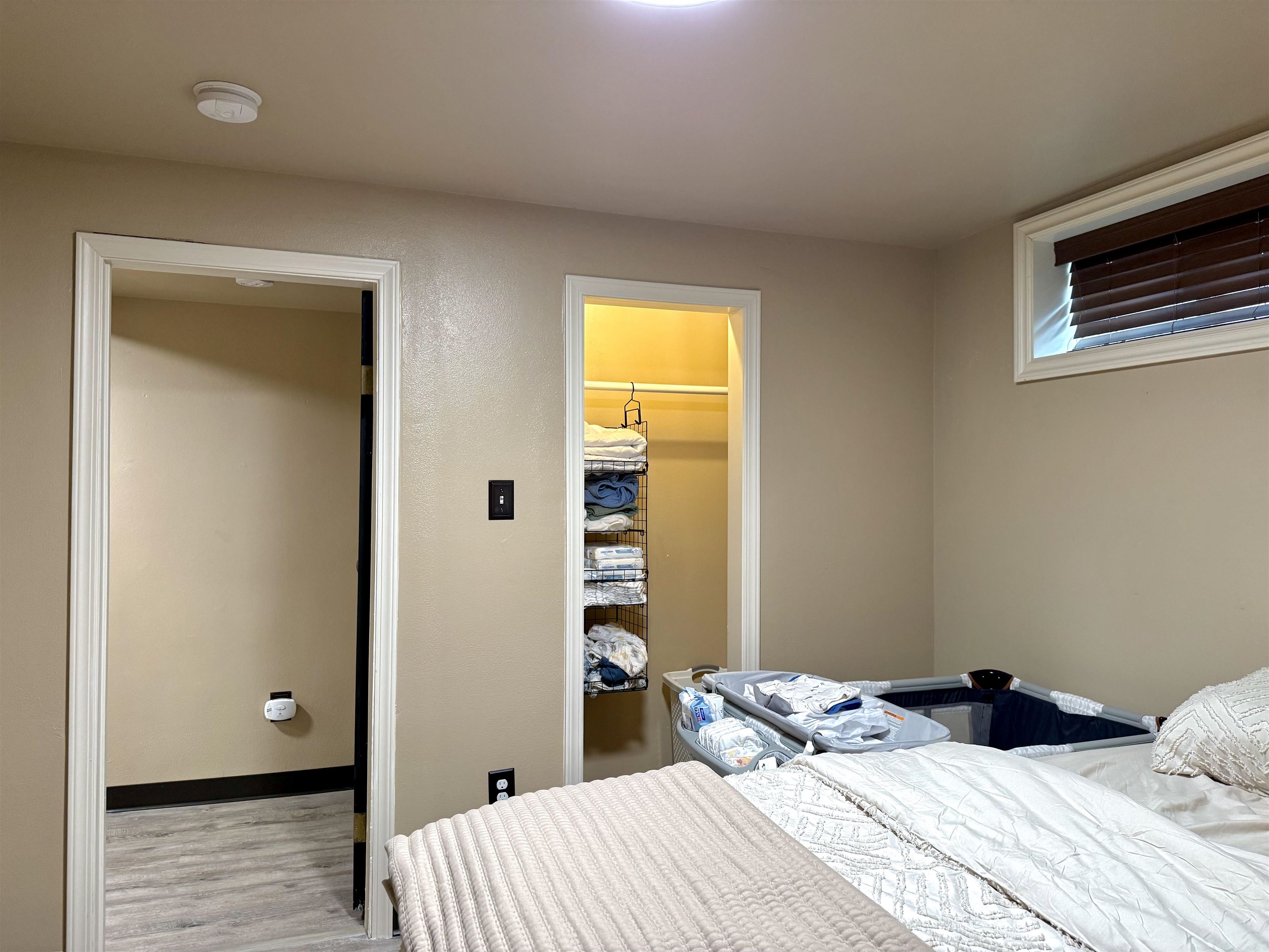 210 W 4th Ave - Photo 23