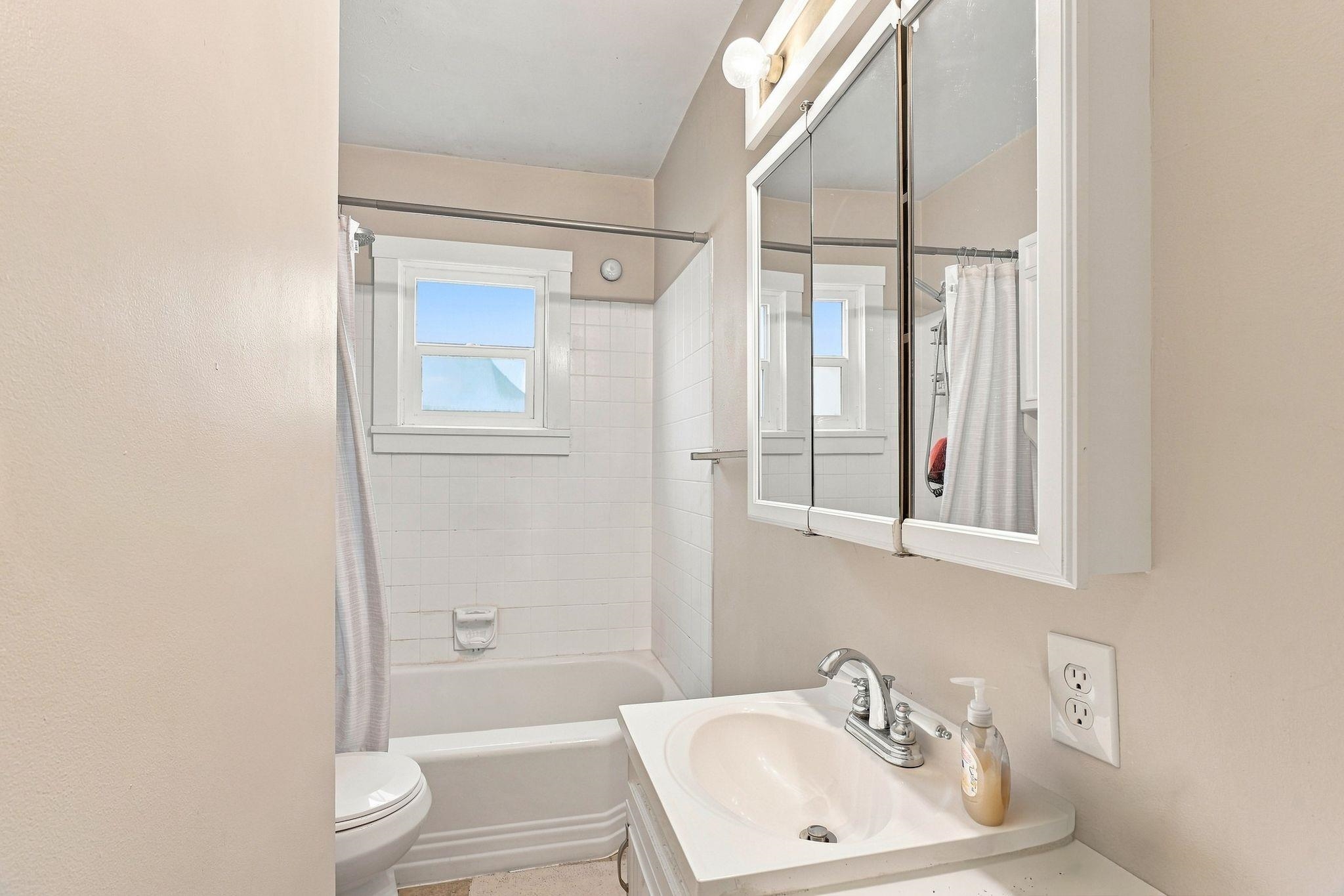 616 E 33rd Ave - Photo 20