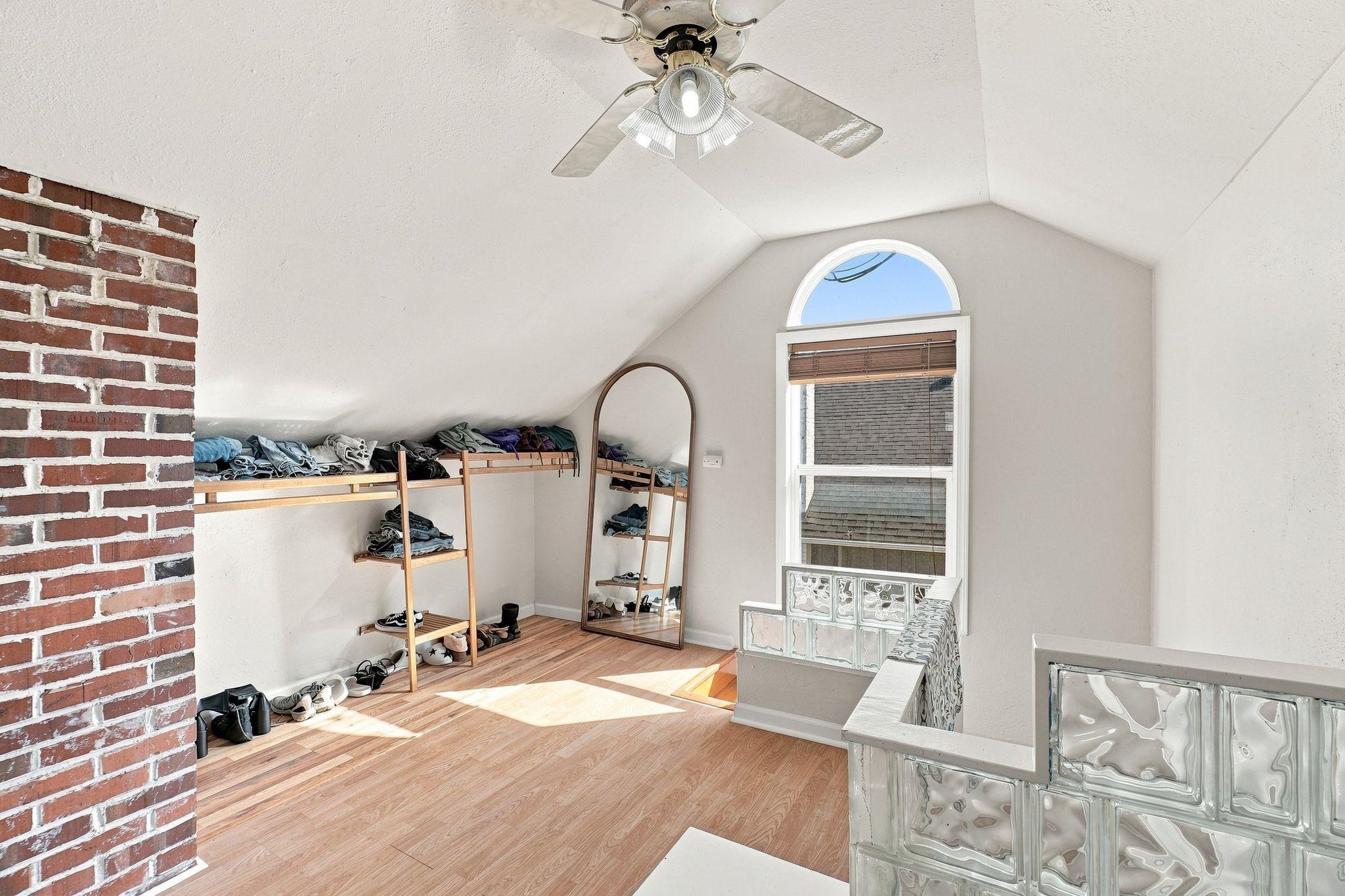 616 E 33rd Ave - Photo 24