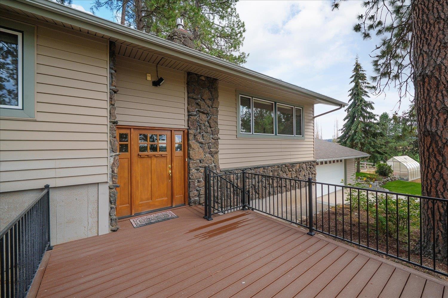 12504 N Fairview Rd - Photo 2