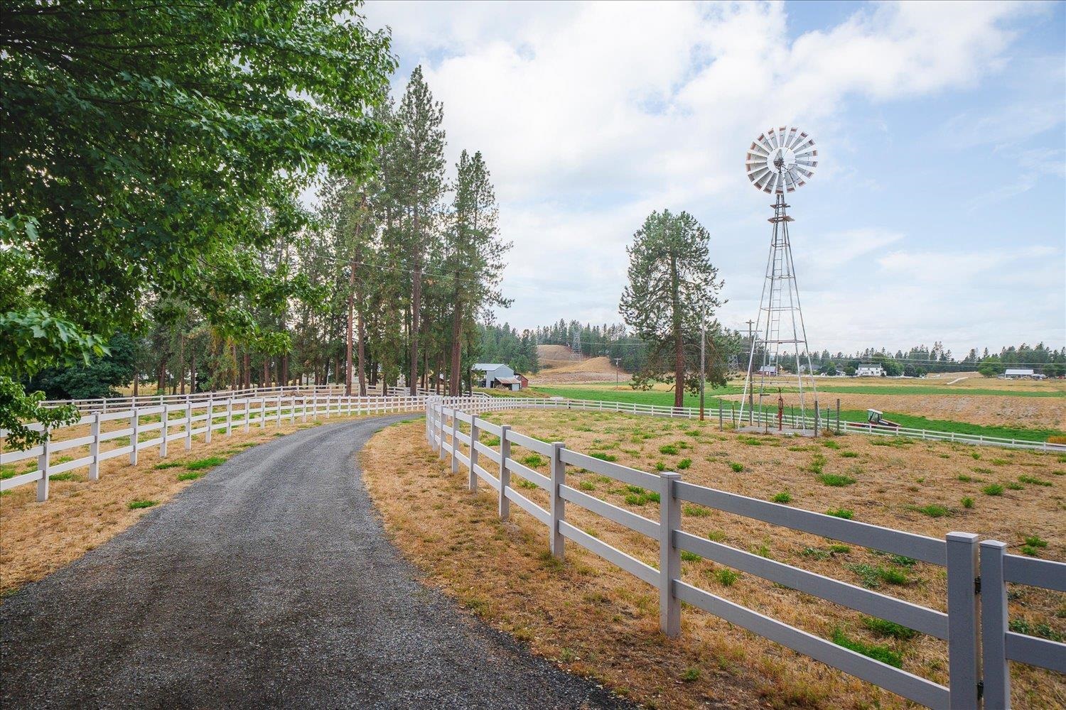 12504 N Fairview Rd - Photo 35