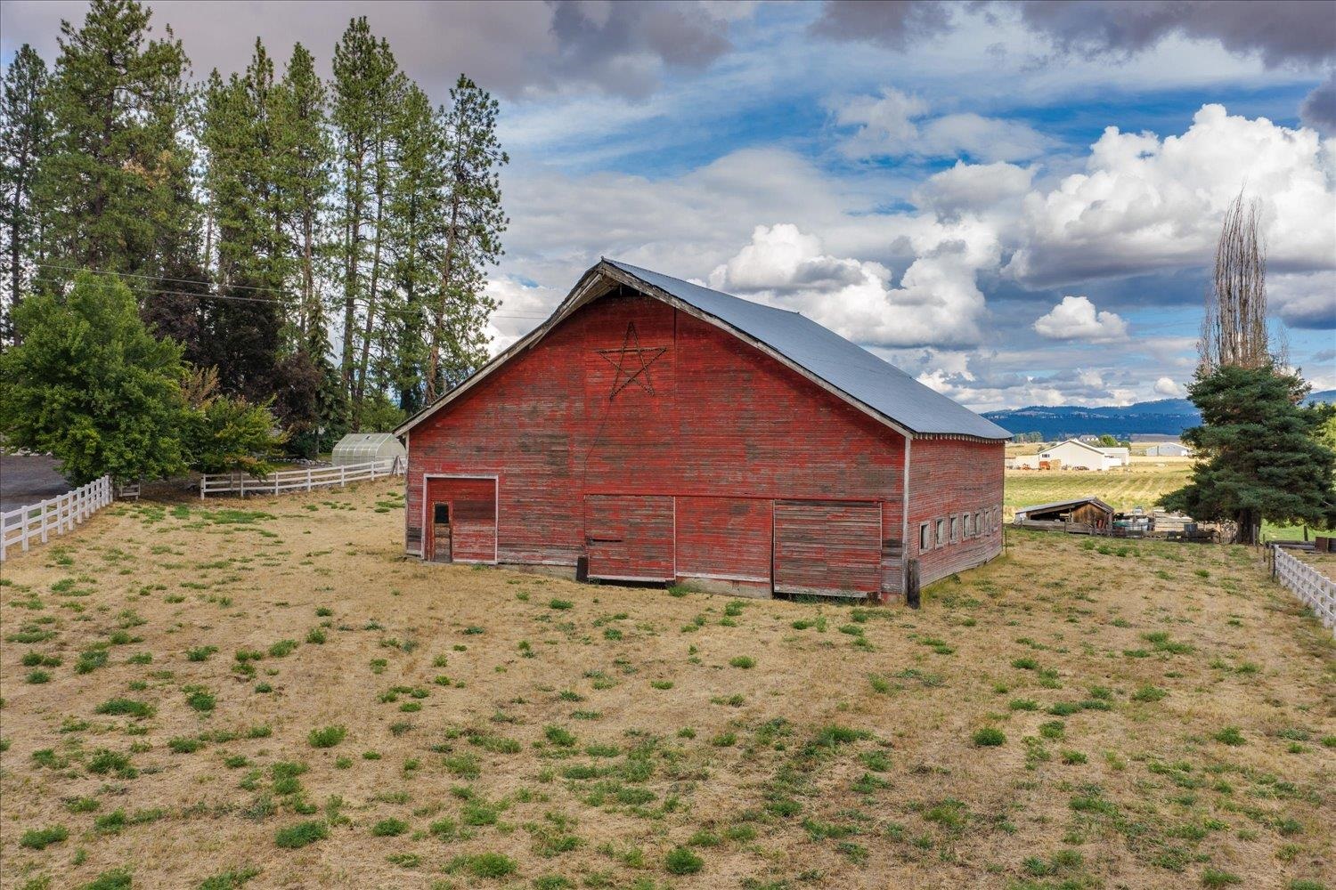 12504 N Fairview Rd - Photo 39