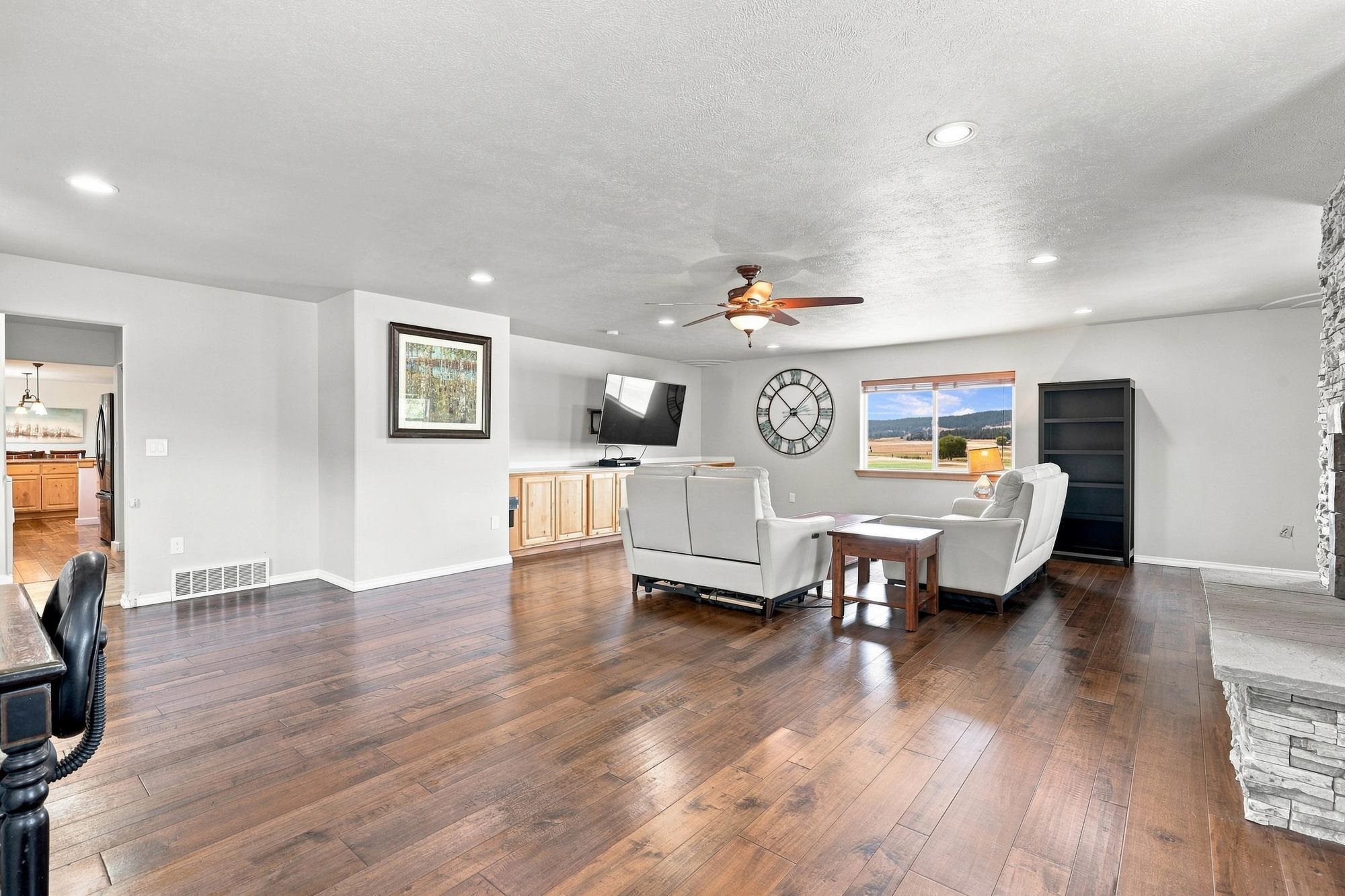 5284 S Wallbridge Rd - Photo 5