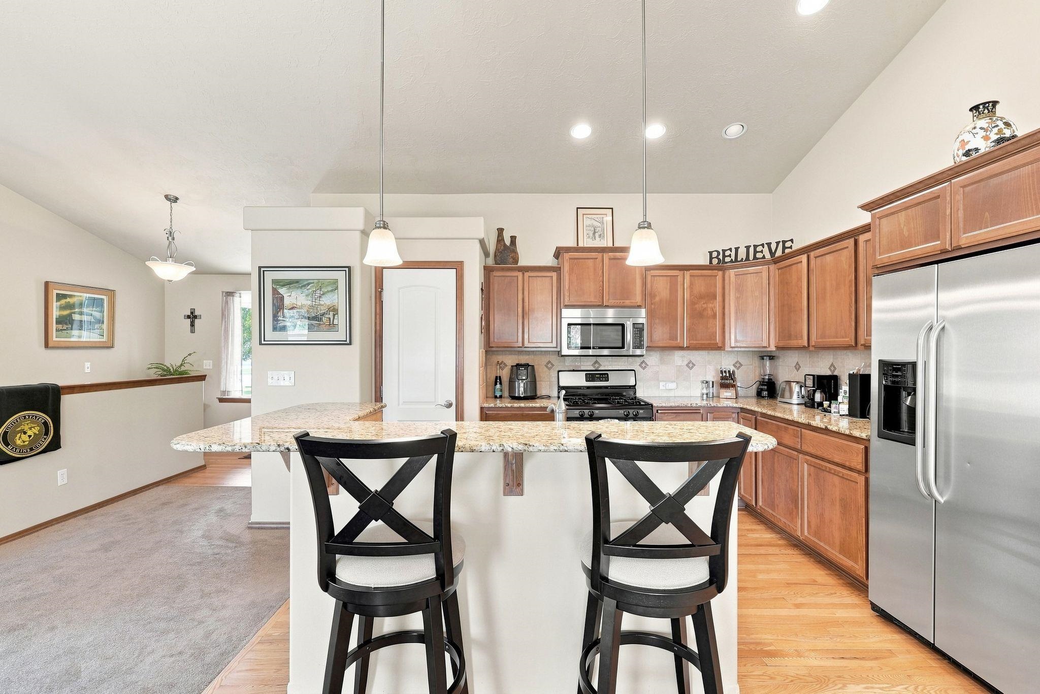 204 N Helstrom St - Photo 7
