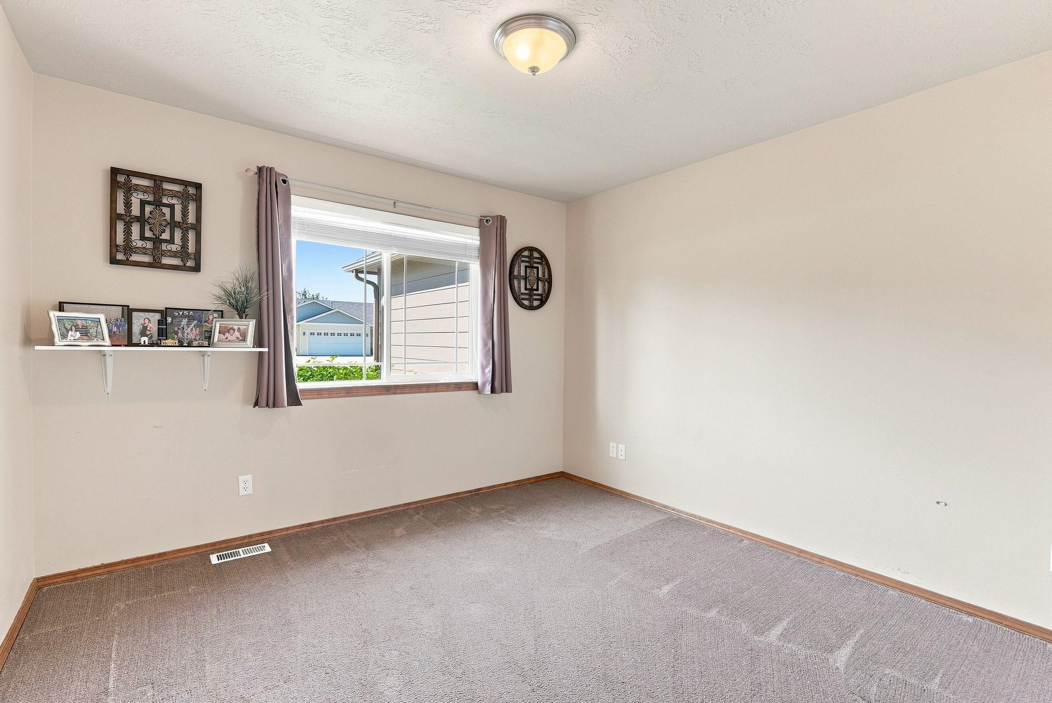 204 N Helstrom St - Photo 13