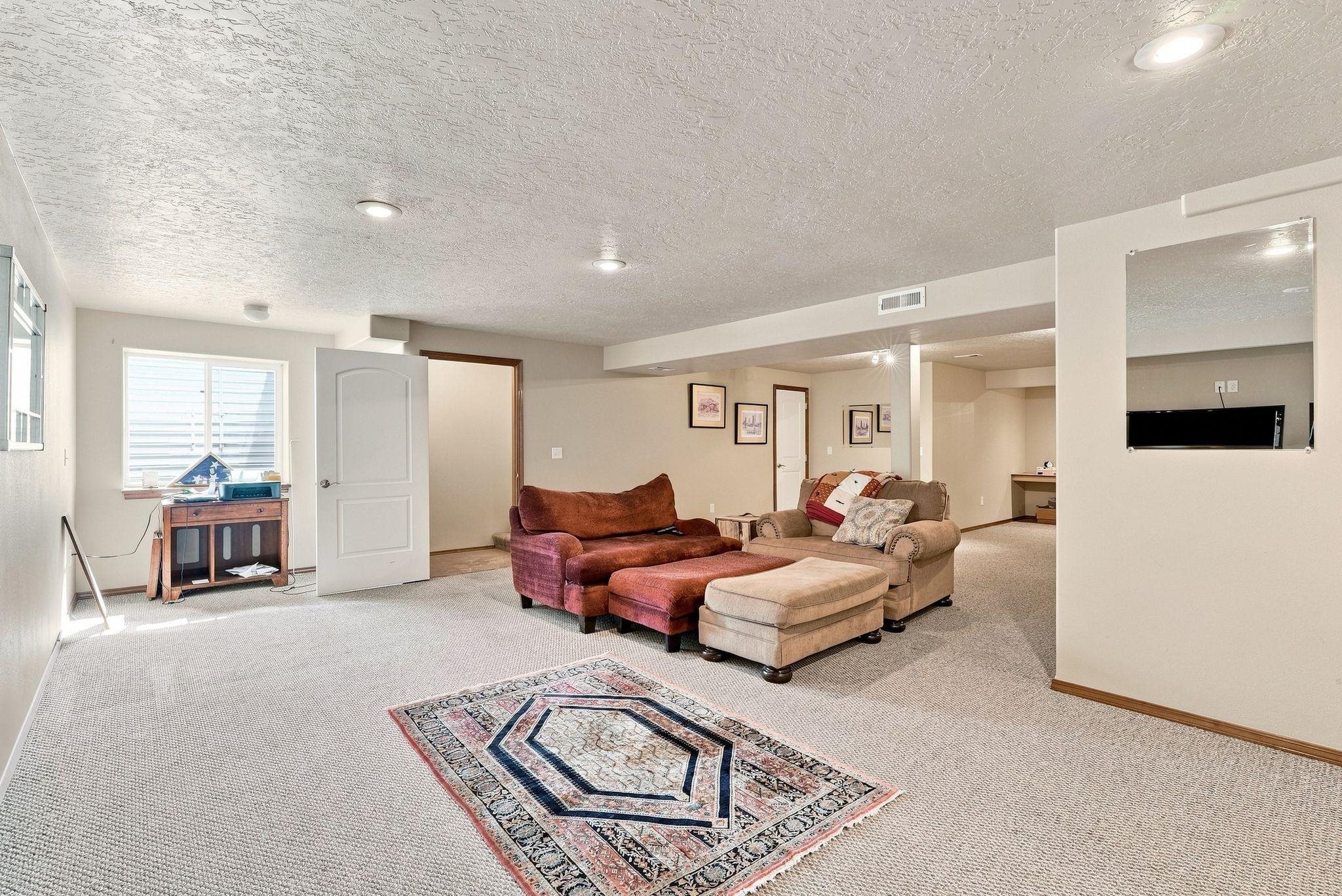 204 N Helstrom St - Photo 18