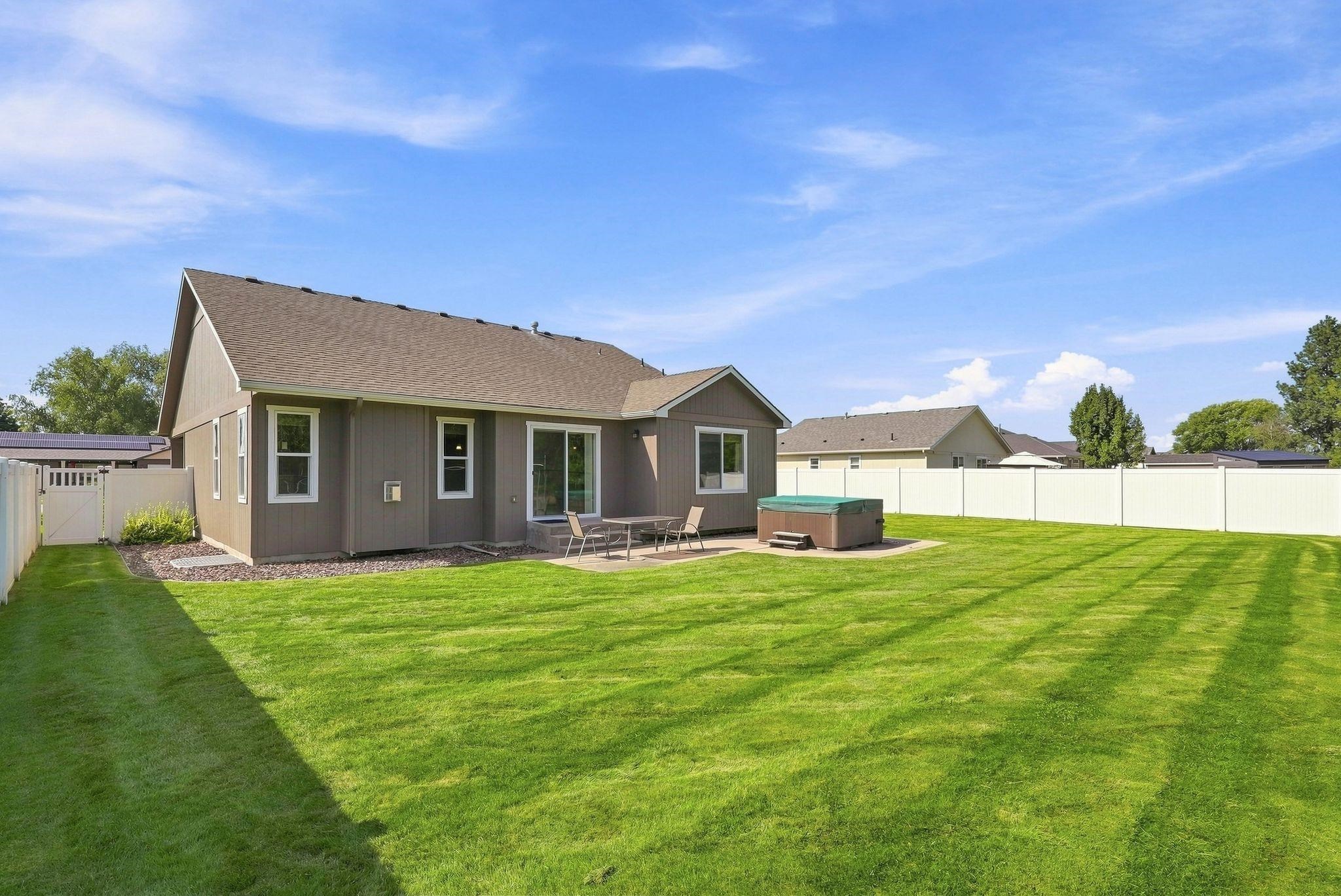 204 N Helstrom St - Photo 26