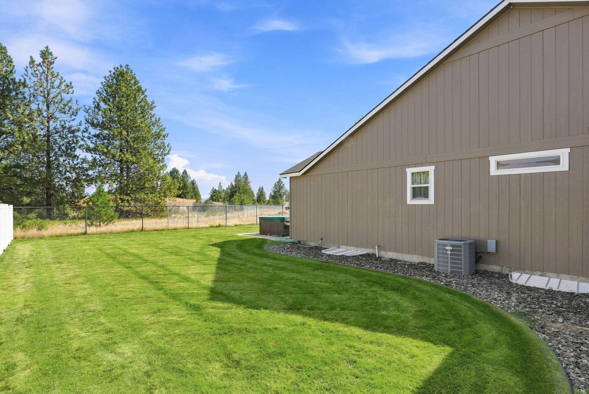 204 N Helstrom St - Photo 27