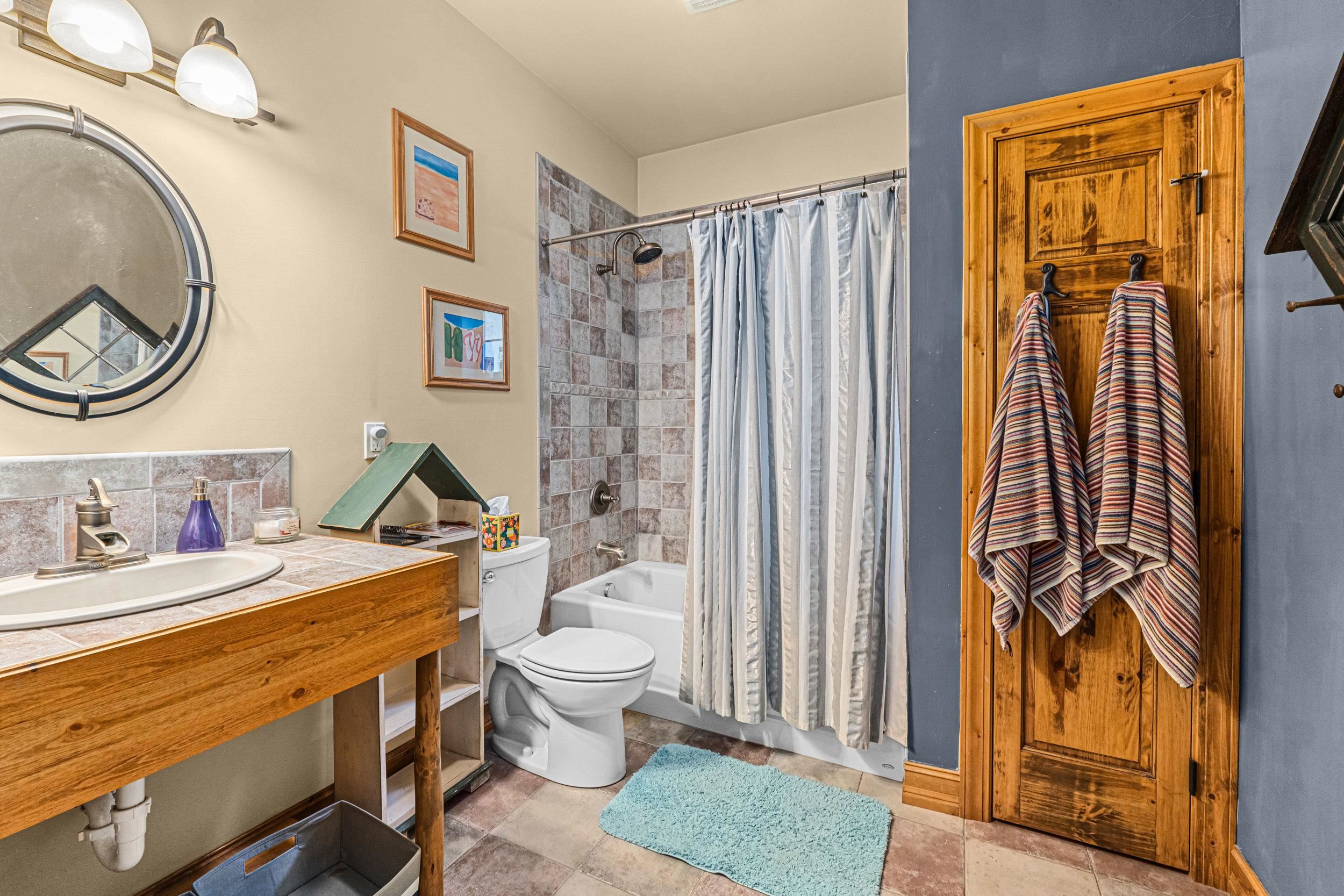 6472 Enterprise Rd - Photo 23