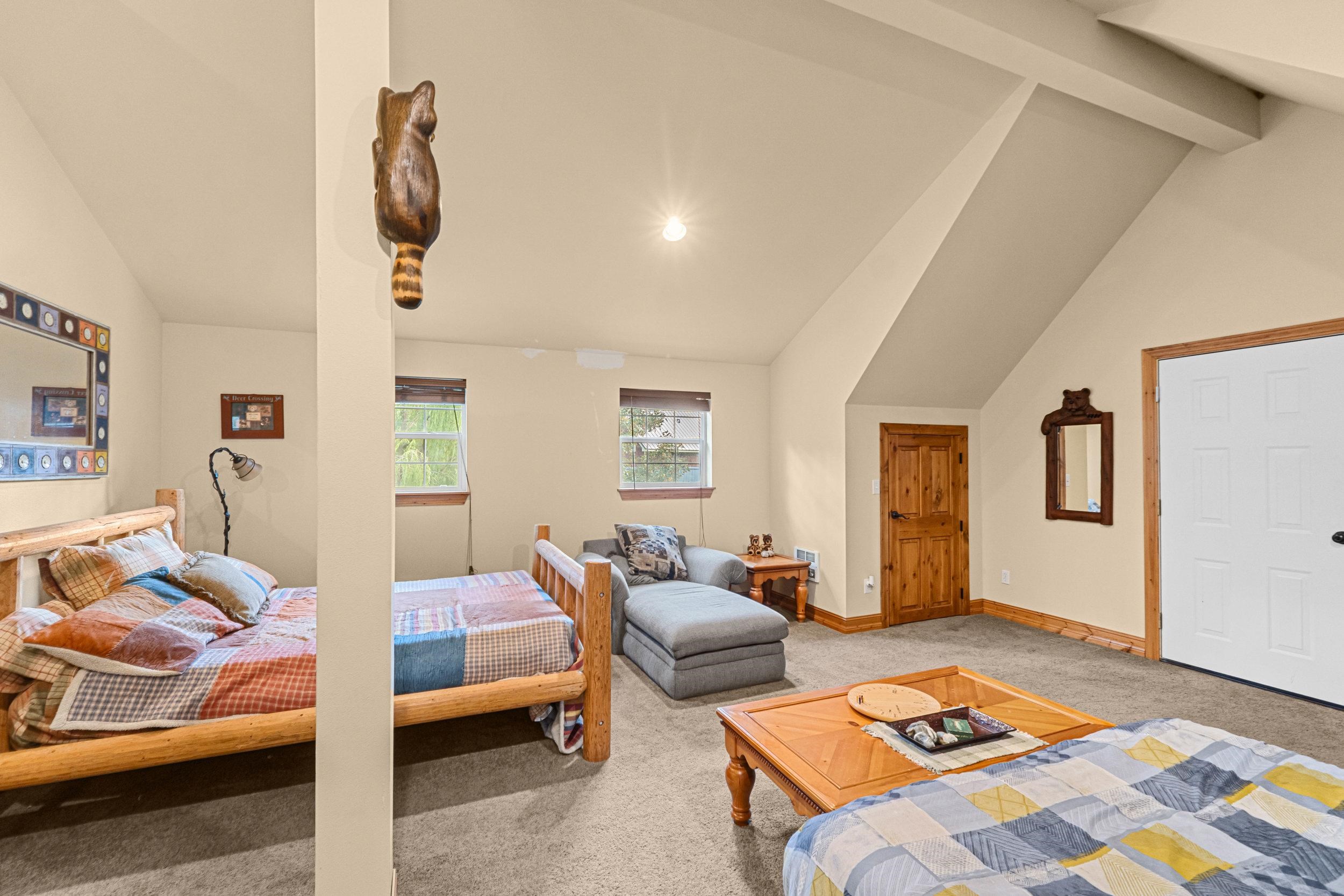 6472 Enterprise Rd - Photo 37