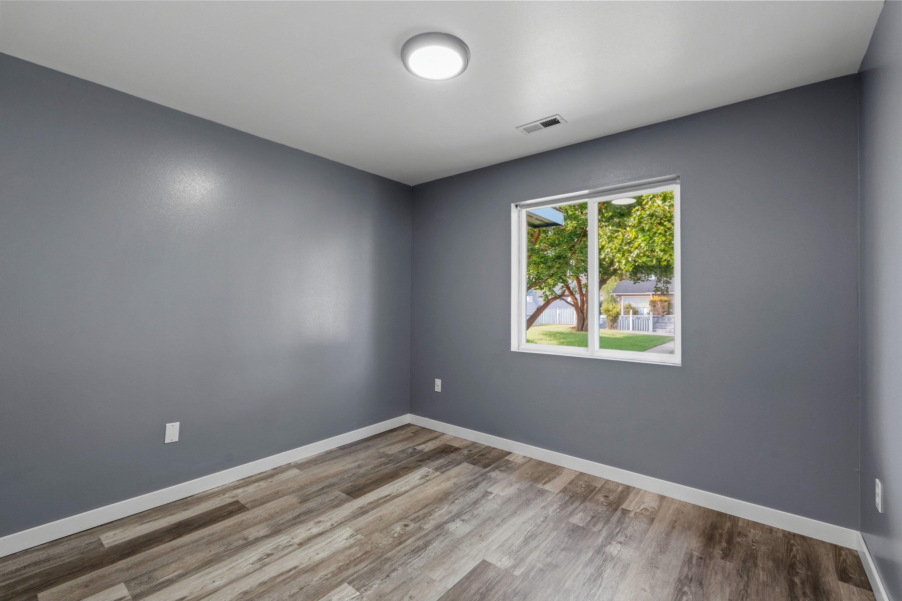 12609 W Chandler Ave - Photo 18