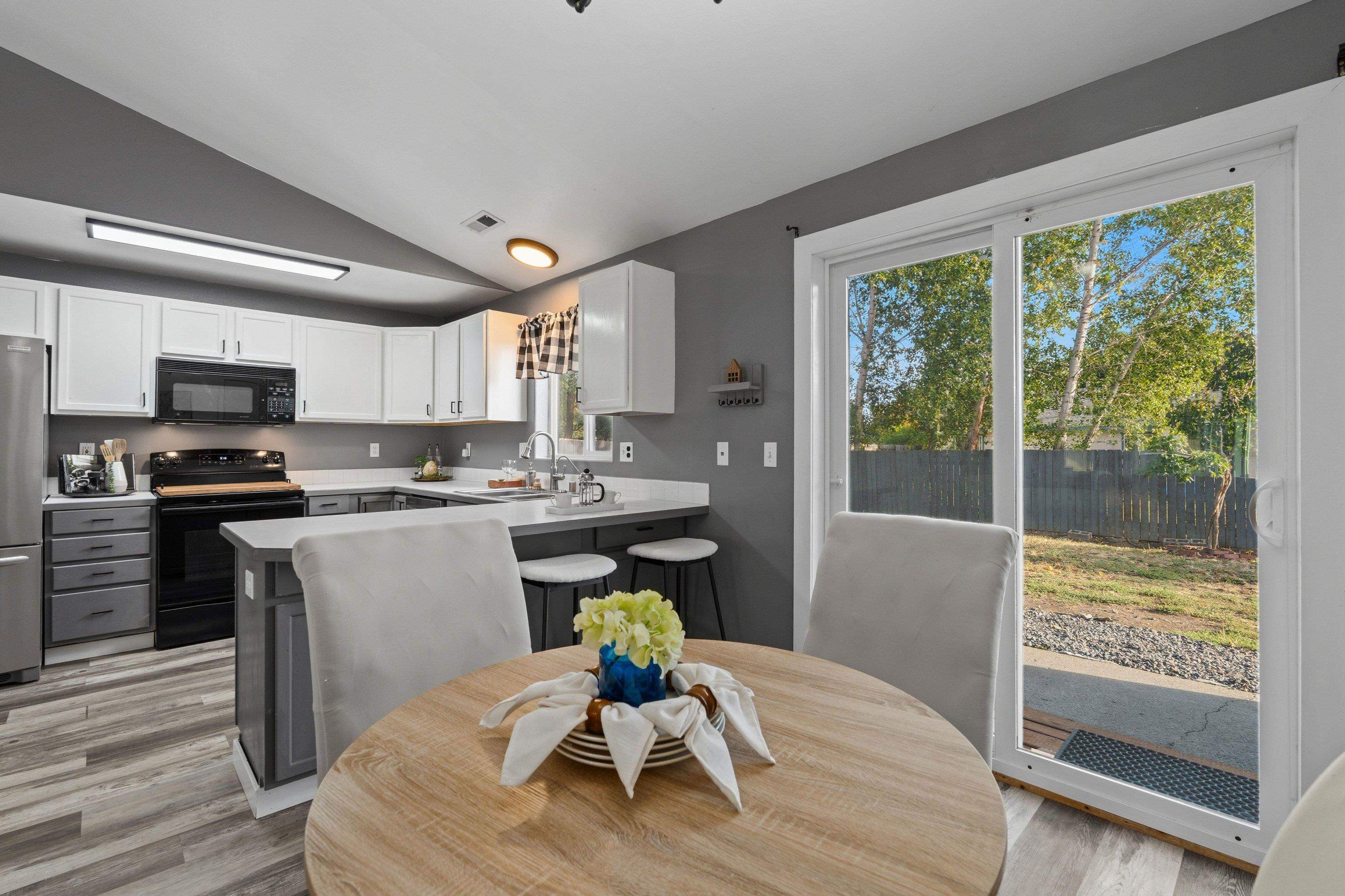 12609 W Chandler Ave - Photo 13