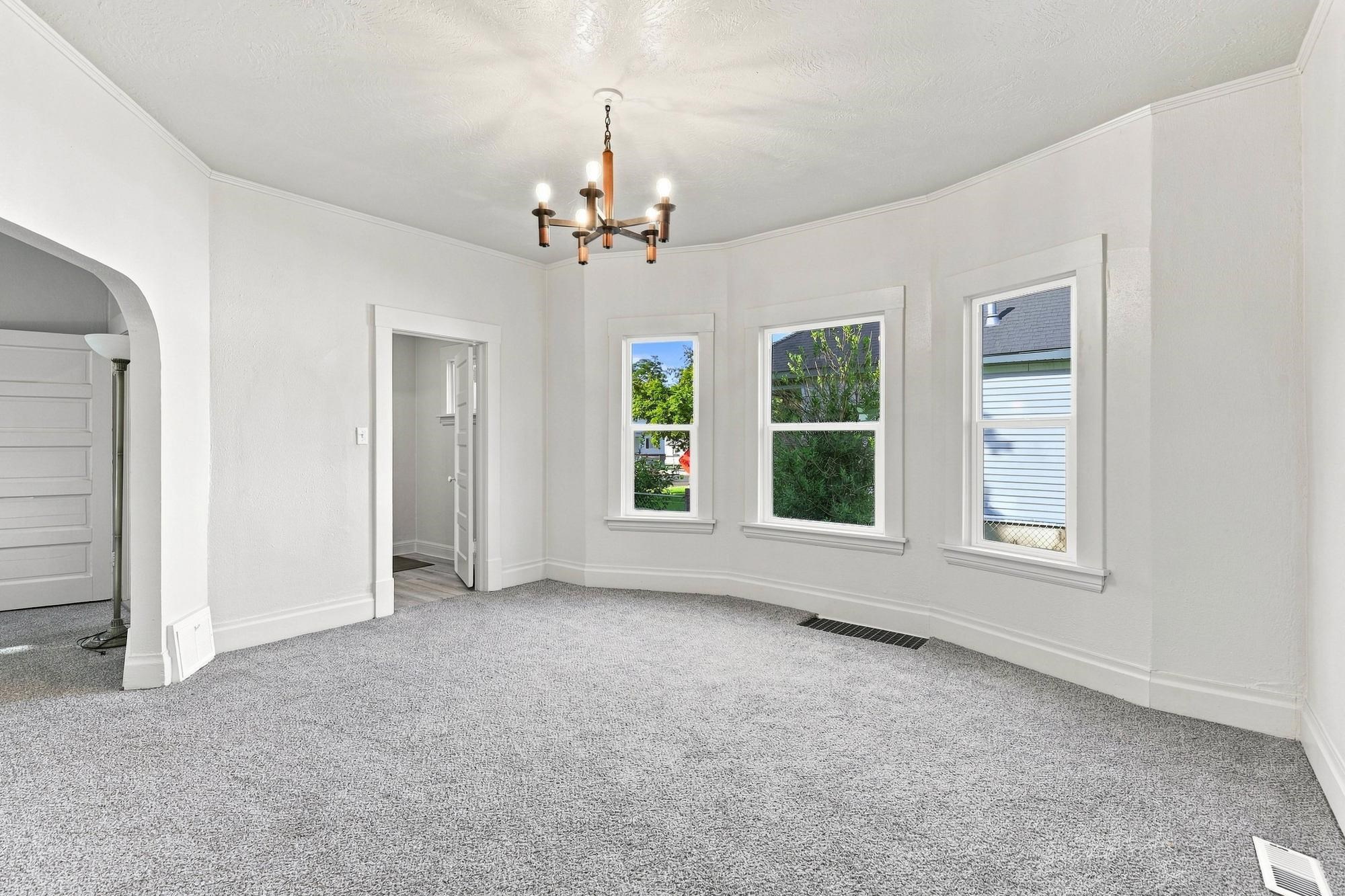 1221 E Carlisle Ave - Photo 7