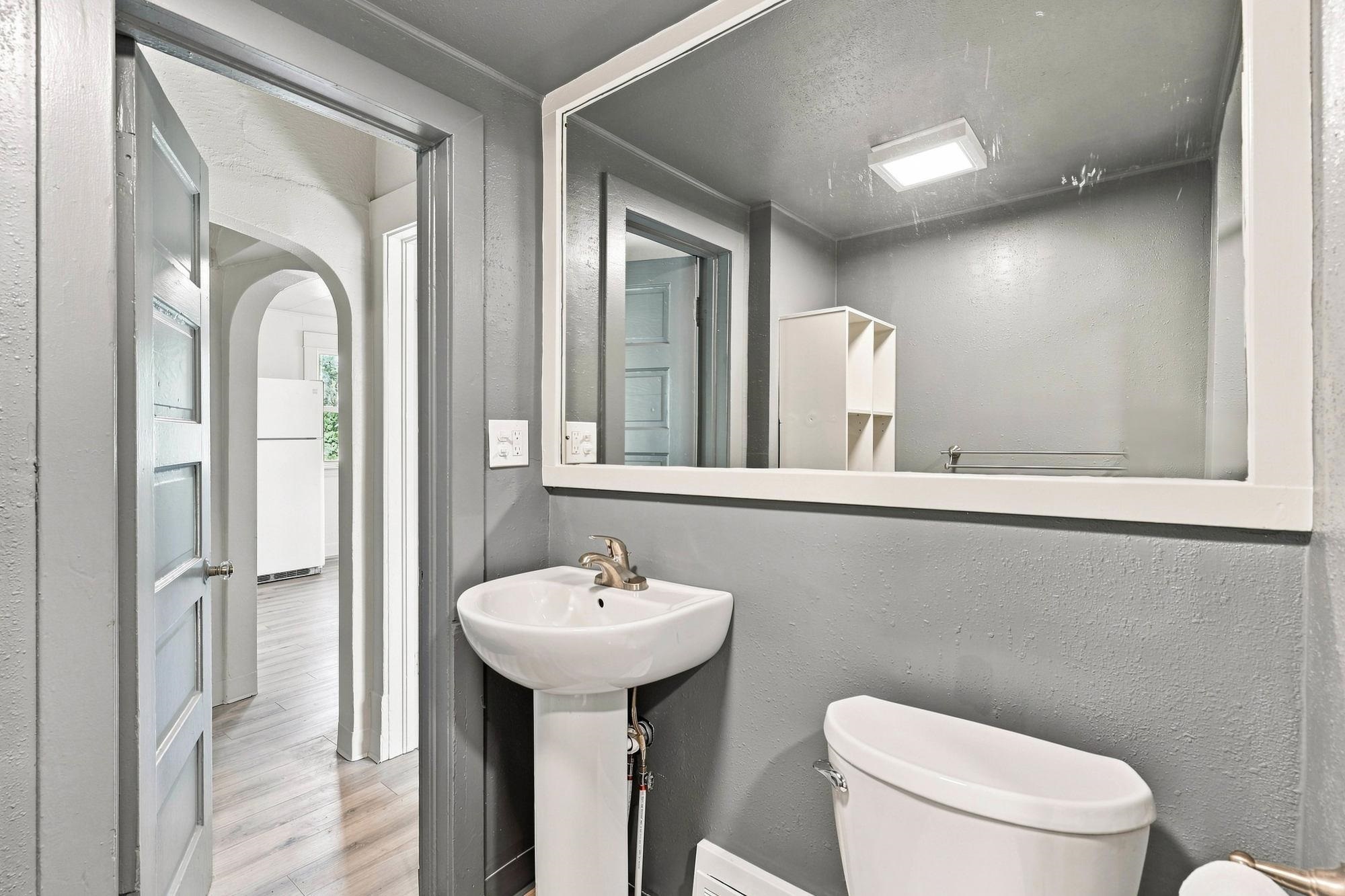 1221 E Carlisle Ave - Photo 12