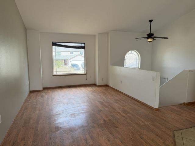 12407 W Chandler Ave - Photo 2