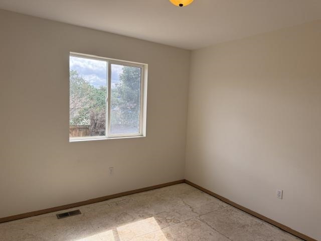 12407 W Chandler Ave - Photo 7