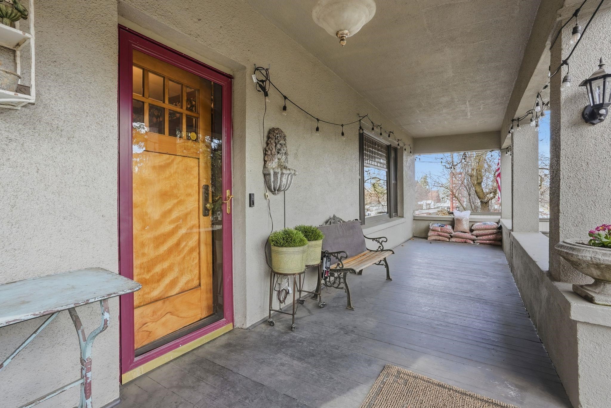 3570 E 11th Ave - Photo 2