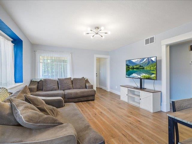 1718 W Shannon Ave - Photo 8