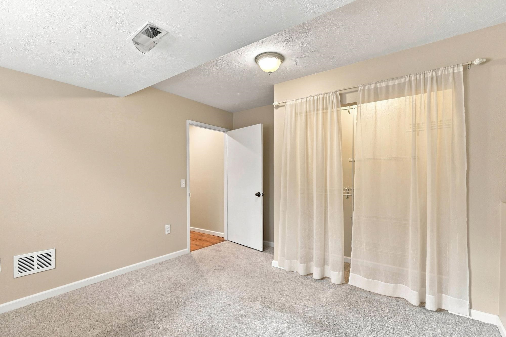 19027 E Shannon Ln - Photo 11