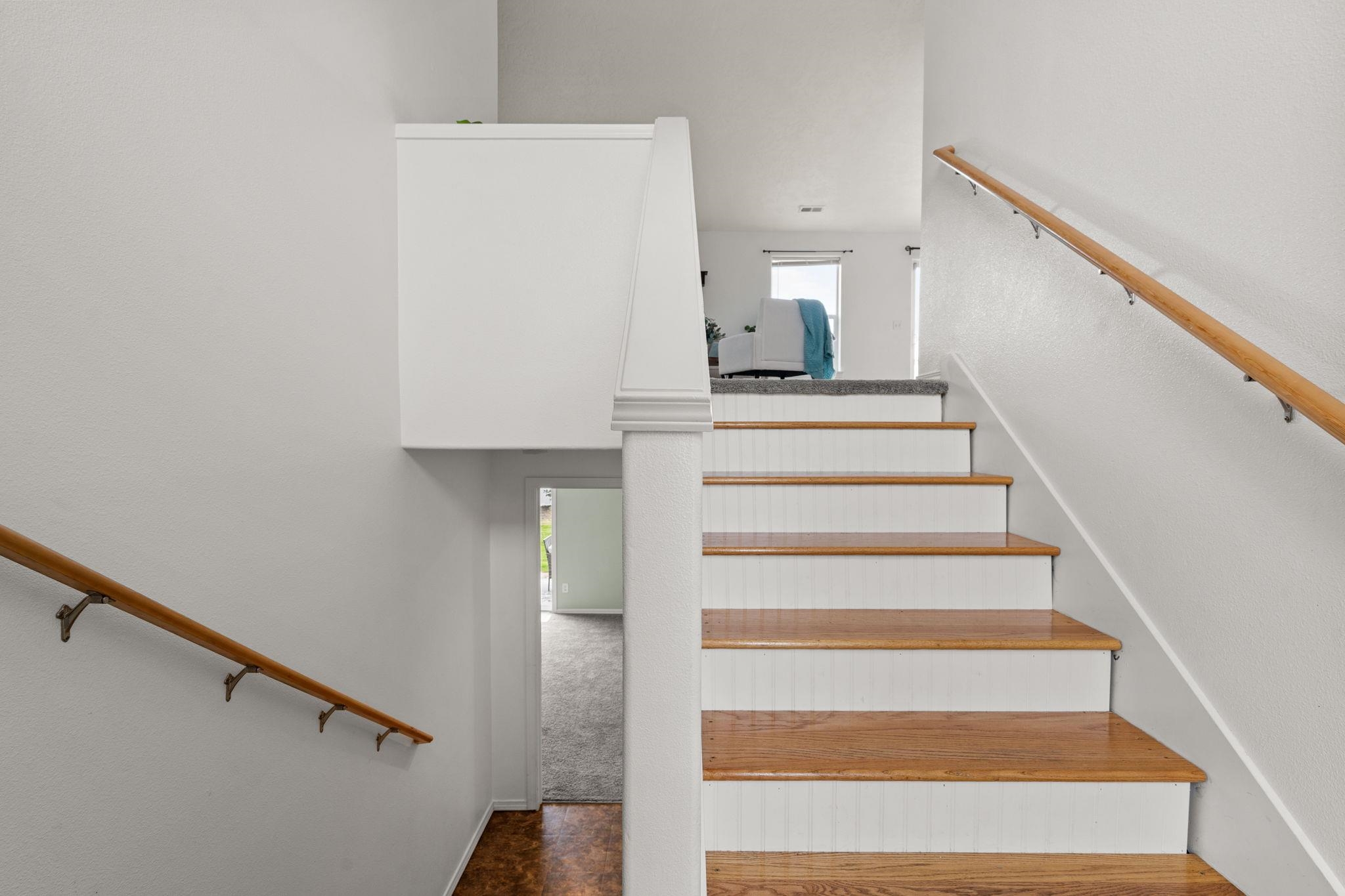 12611 W Pacific Ct - Photo 5