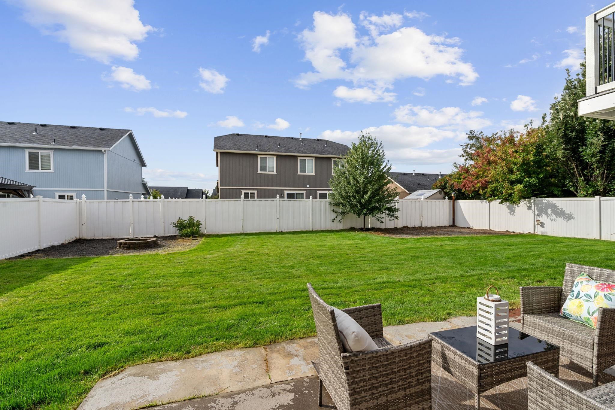 12611 W Pacific Ct - Photo 38