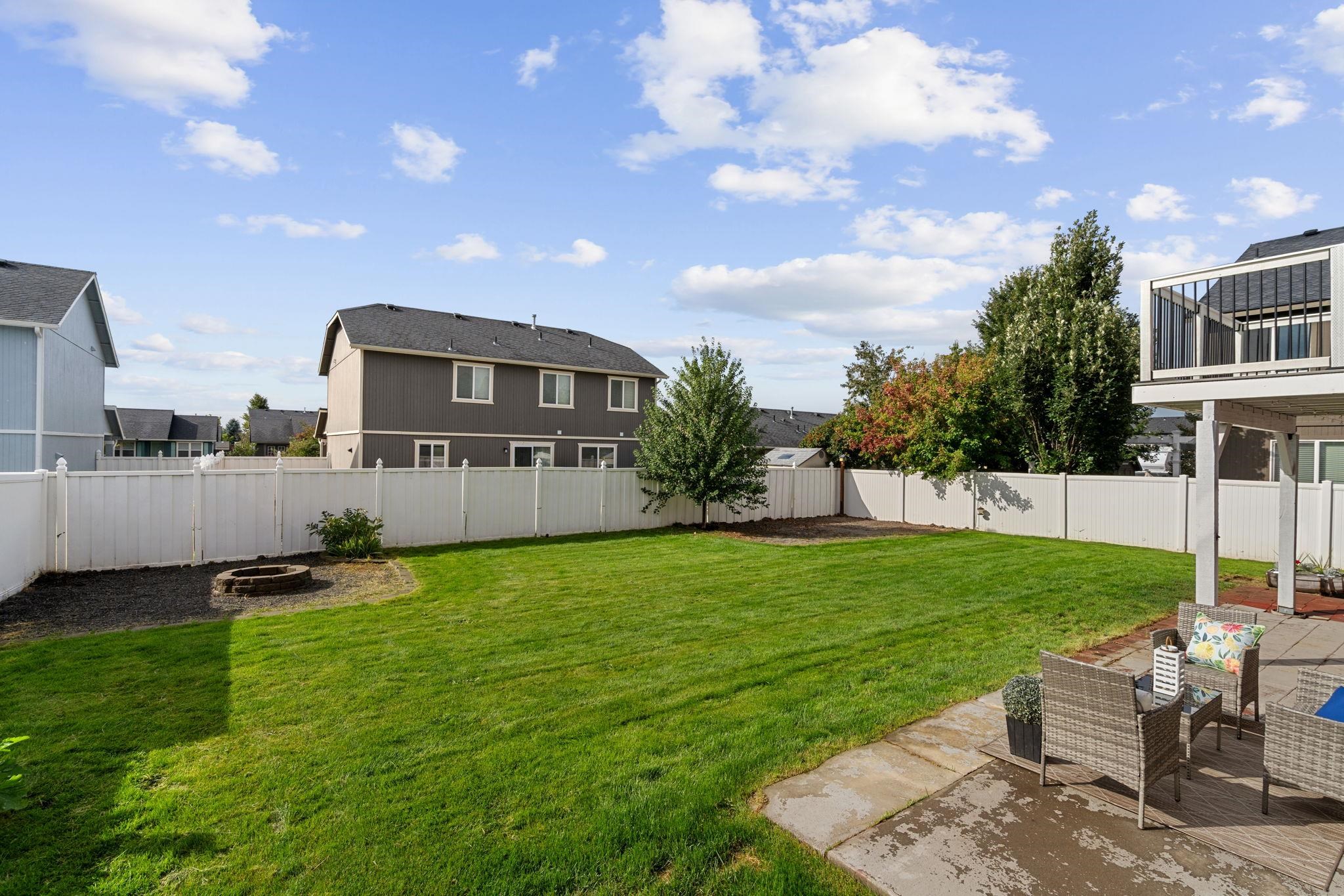 12611 W Pacific Ct - Photo 44