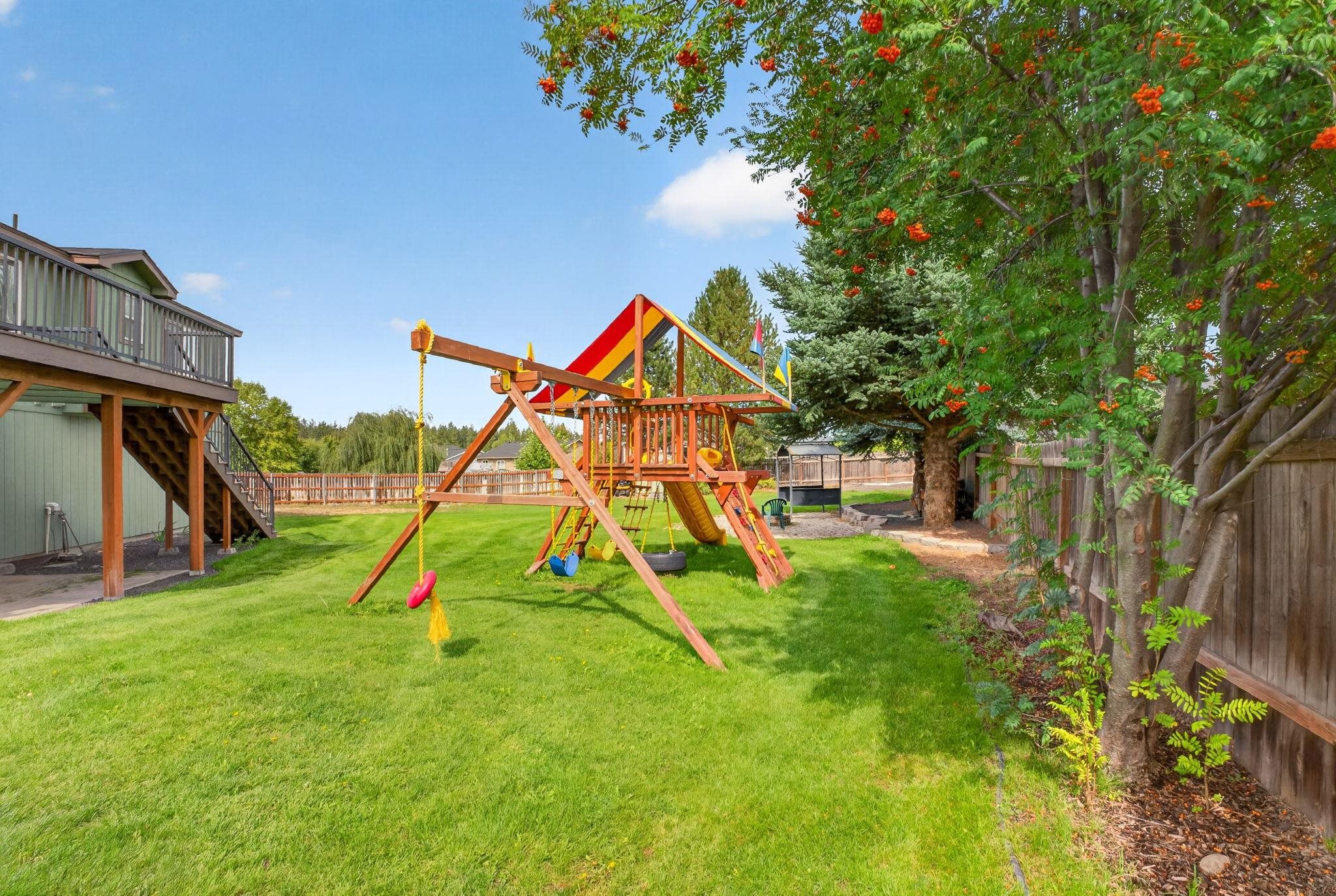 18020 N Addison Ct - Photo 41