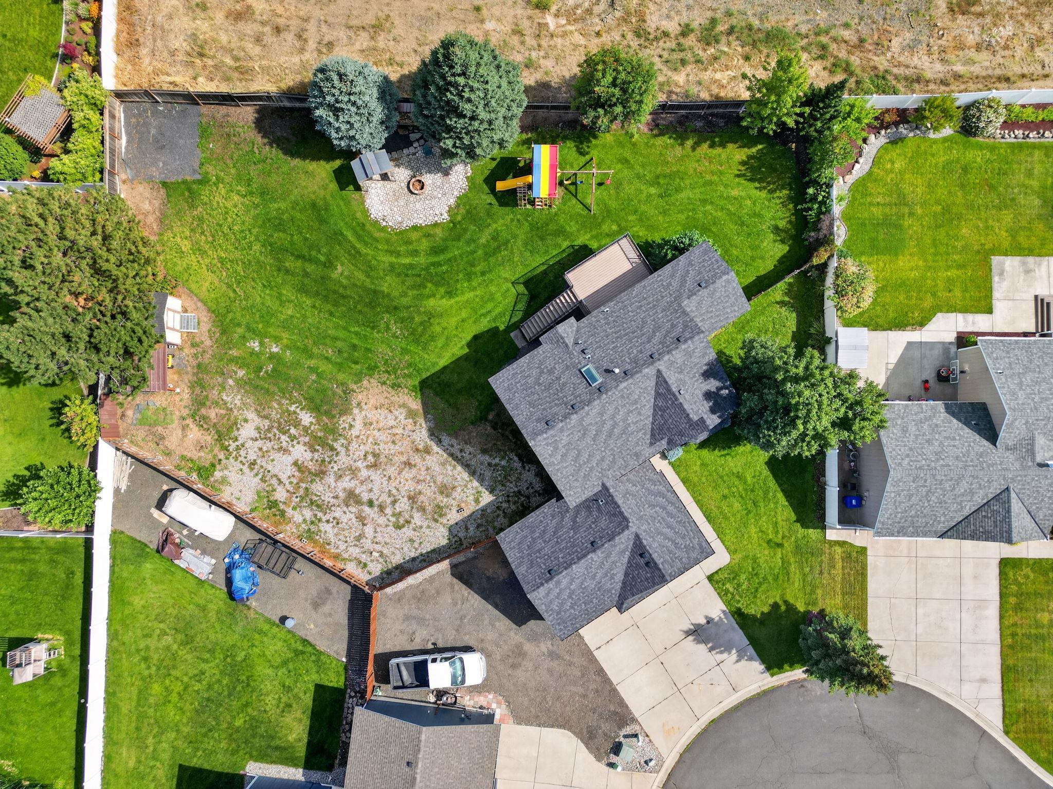 18020 N Addison Ct - Photo 6