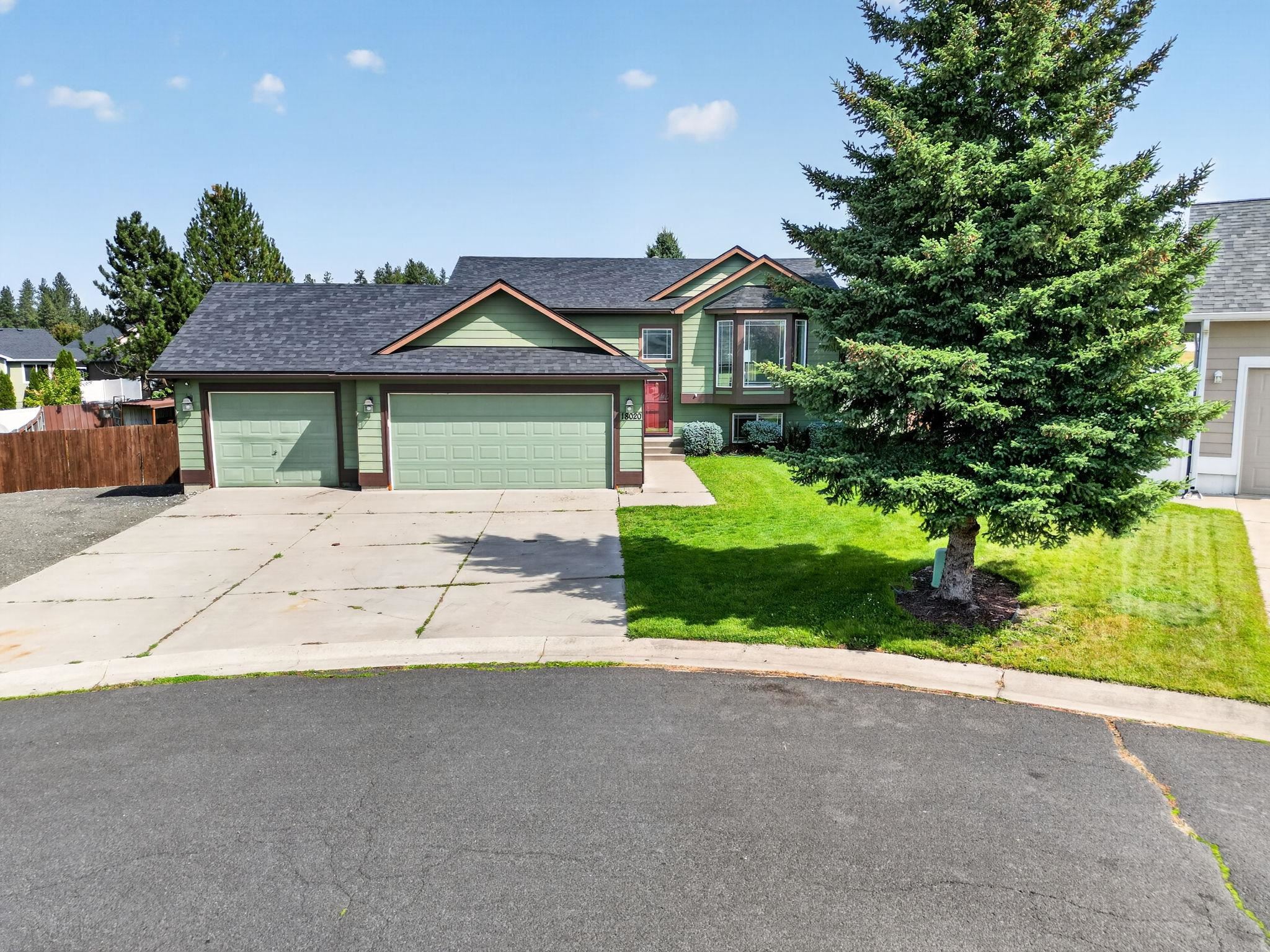 18020 N Addison Ct - Photo 1