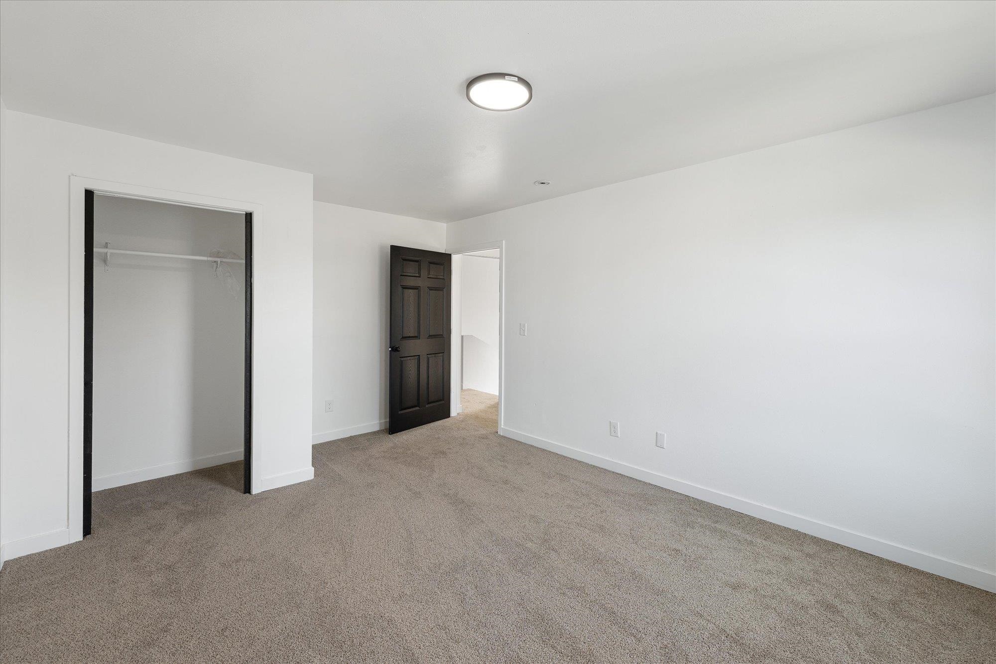 915 E Broad Ave - Photo 17