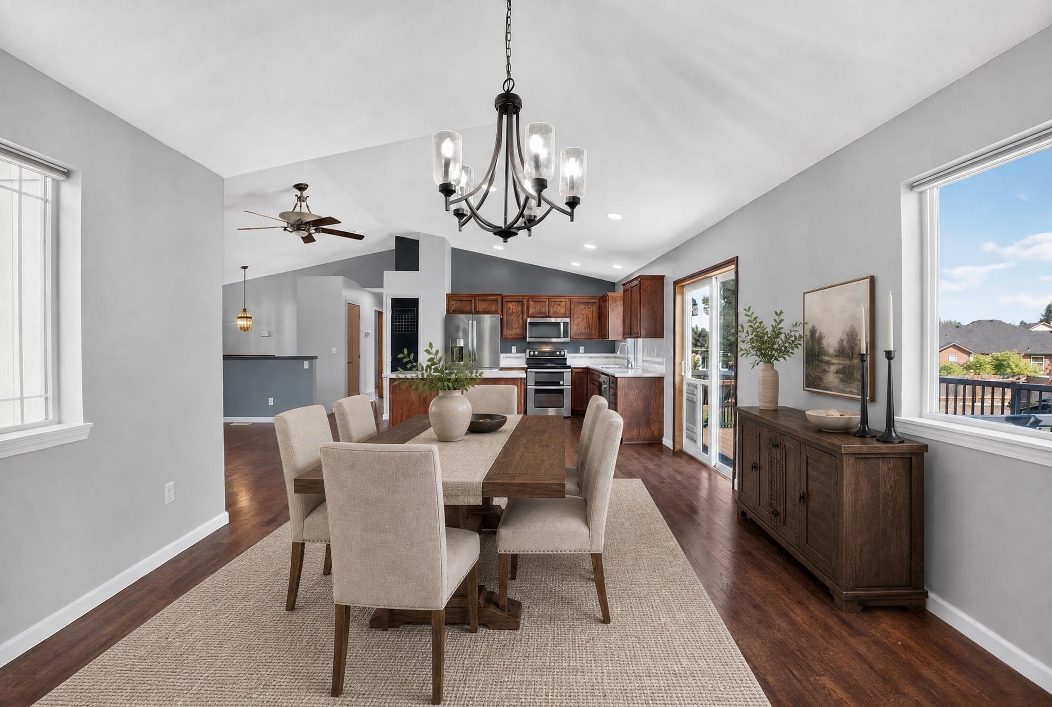 18020 N Addison Ct - Photo 16
