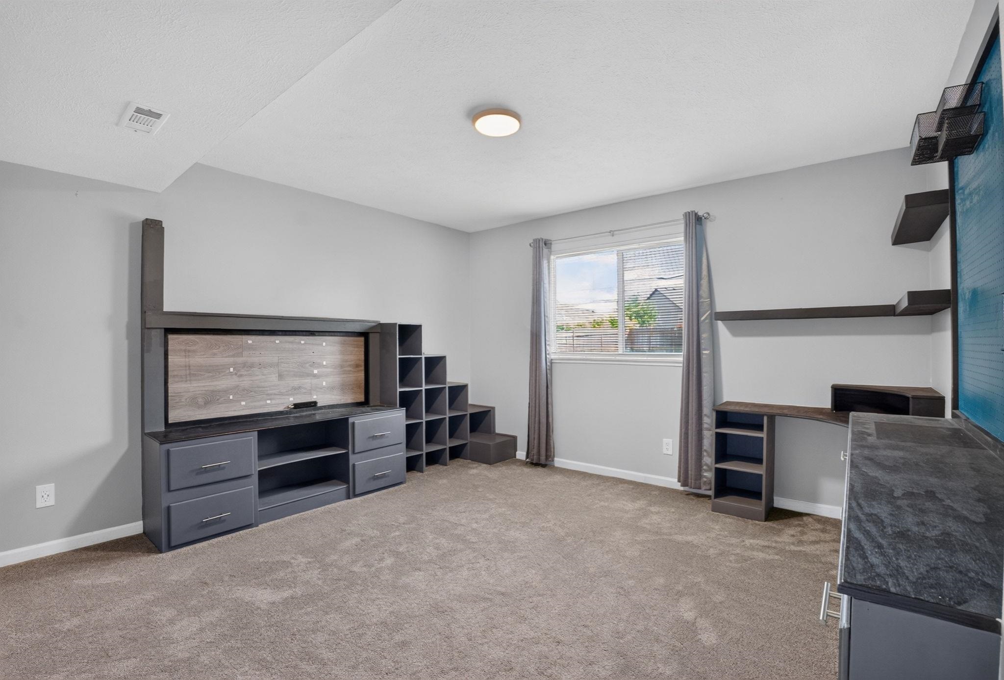 18020 N Addison Ct - Photo 30