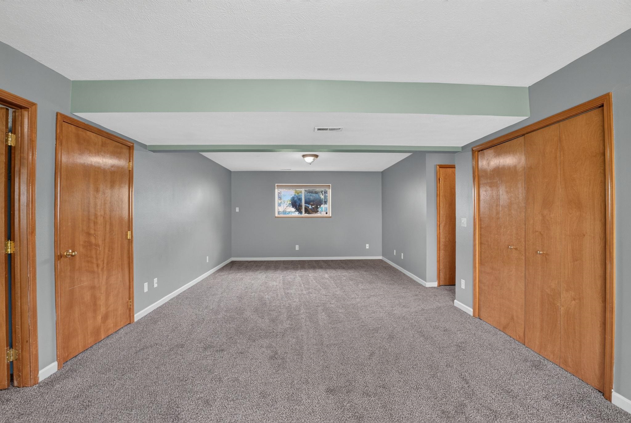 18020 N Addison Ct - Photo 34