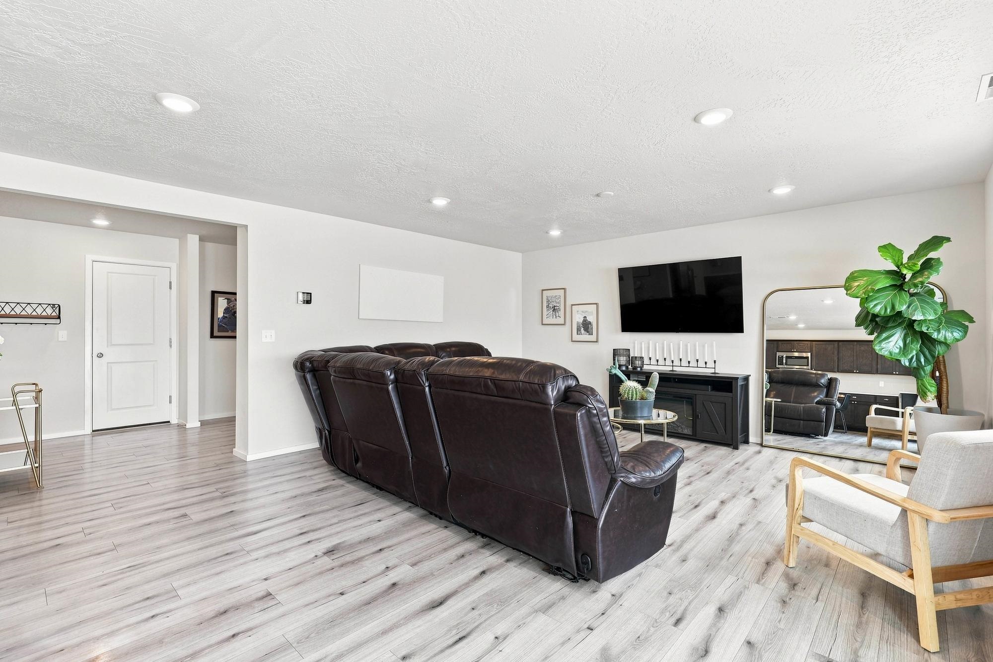4406 W Connaught Ave - Photo 3